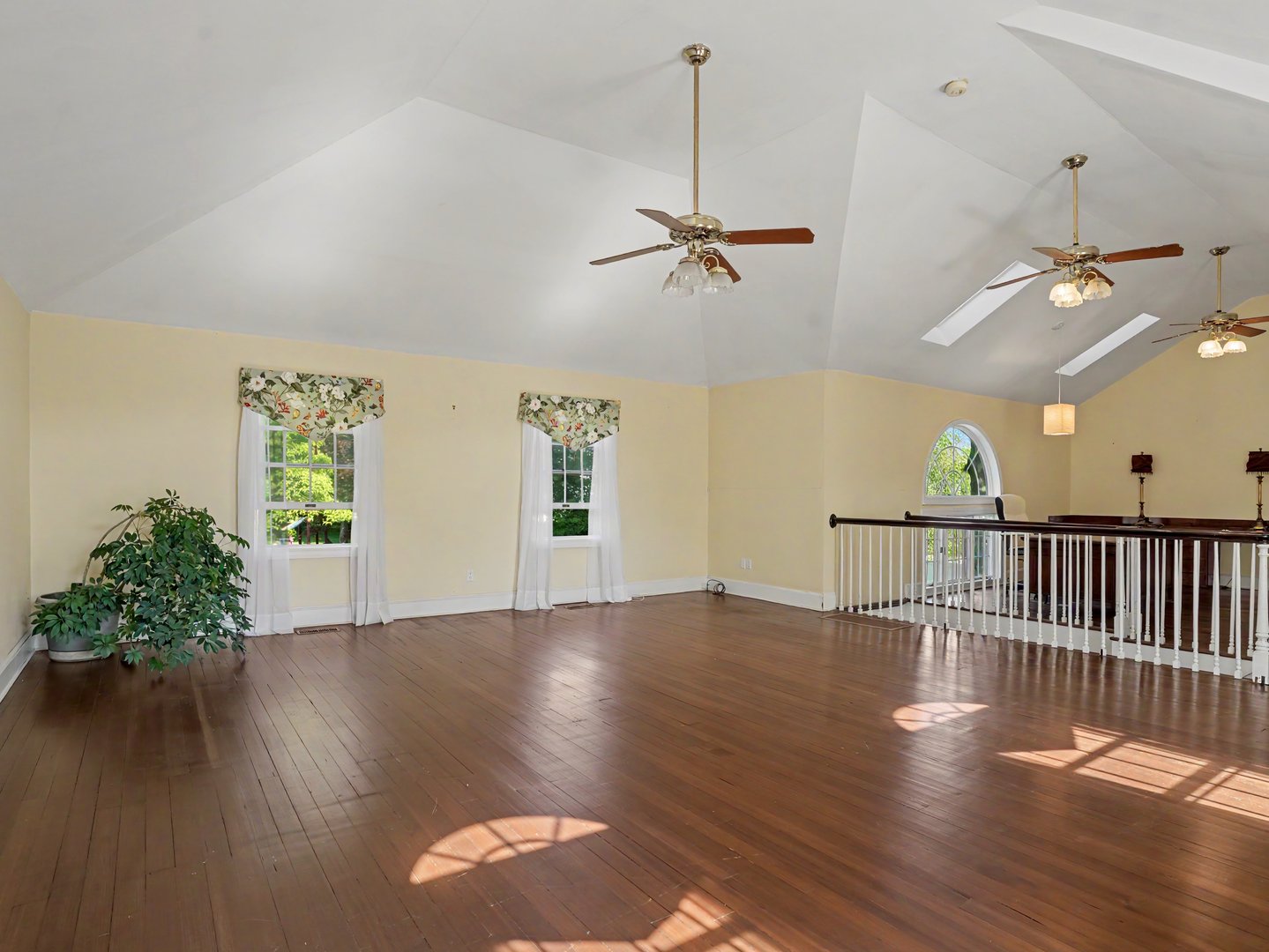 152 West River Street Photo 36