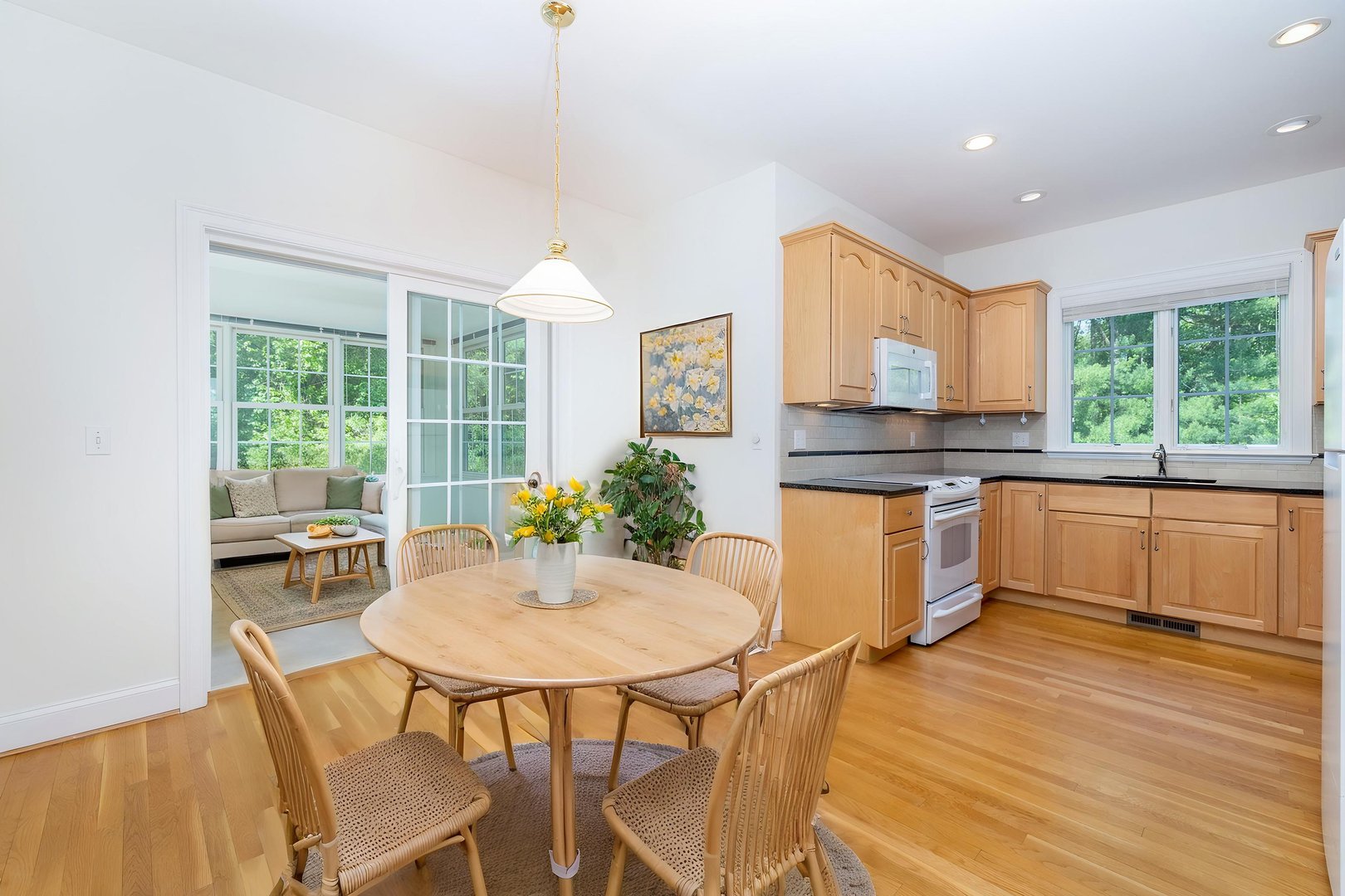9 Ashton Circle Photo 10