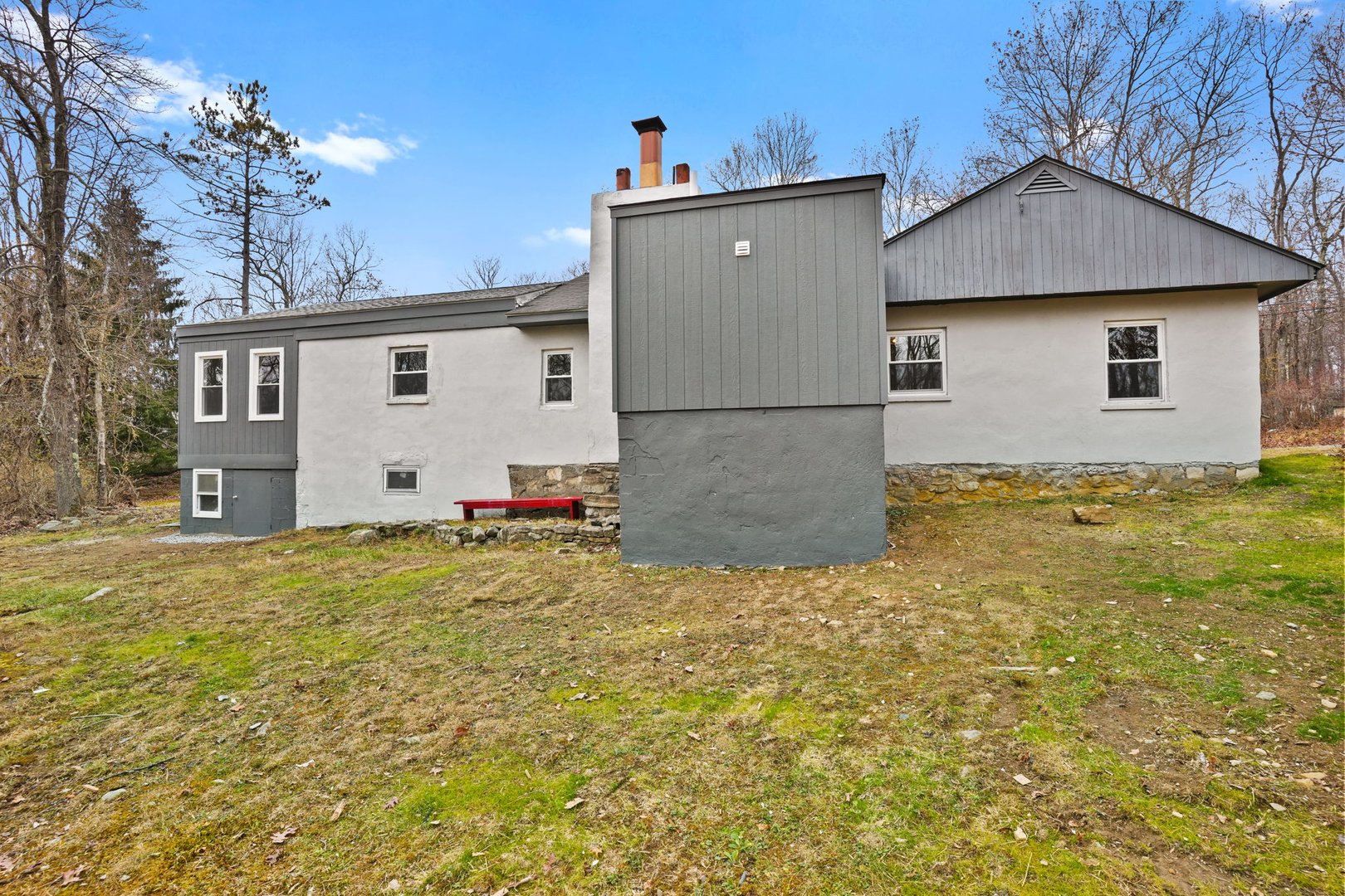 517 E Mountain Road N  #515-517 Photo 24