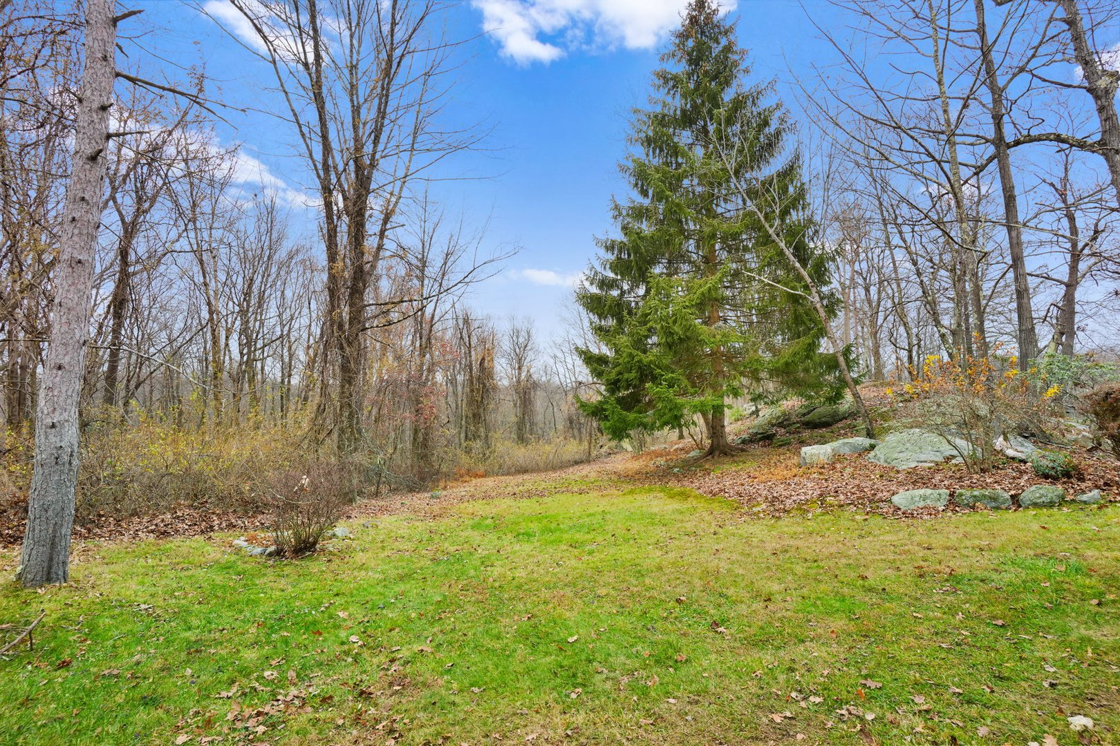 517 E Mountain Road N  #515-517 Photo 25