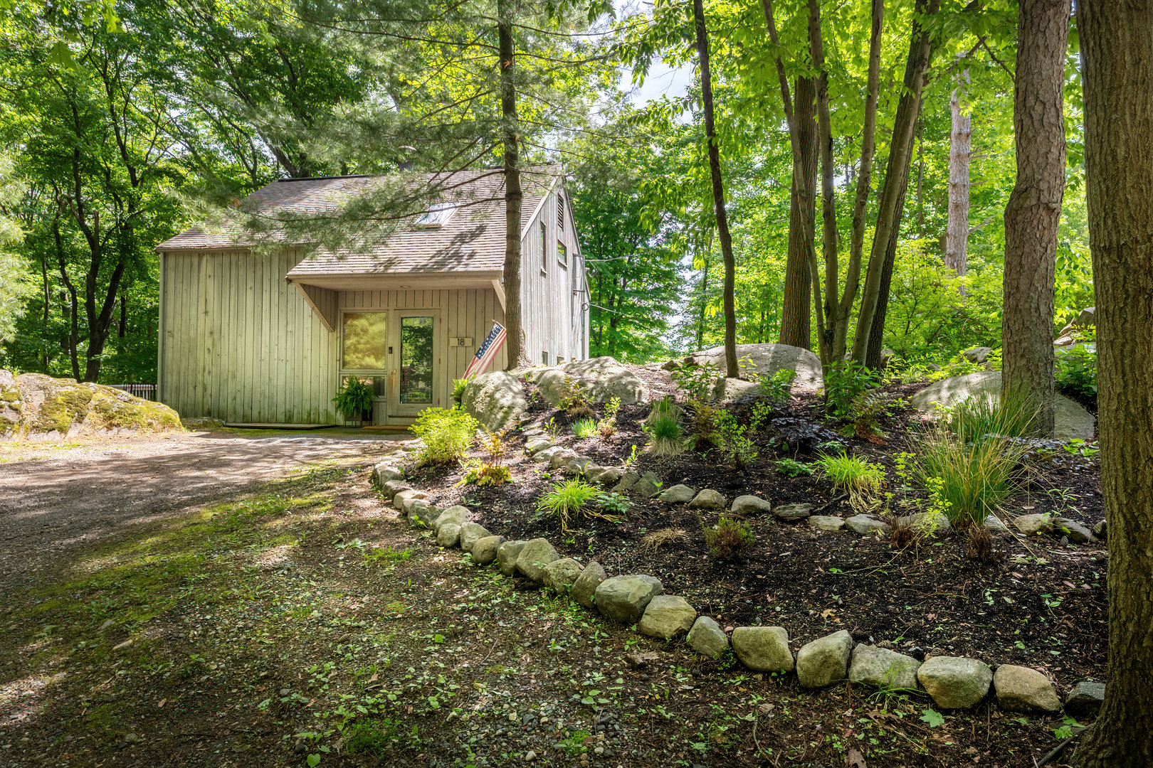 18 Indian Hill Road Photo 1