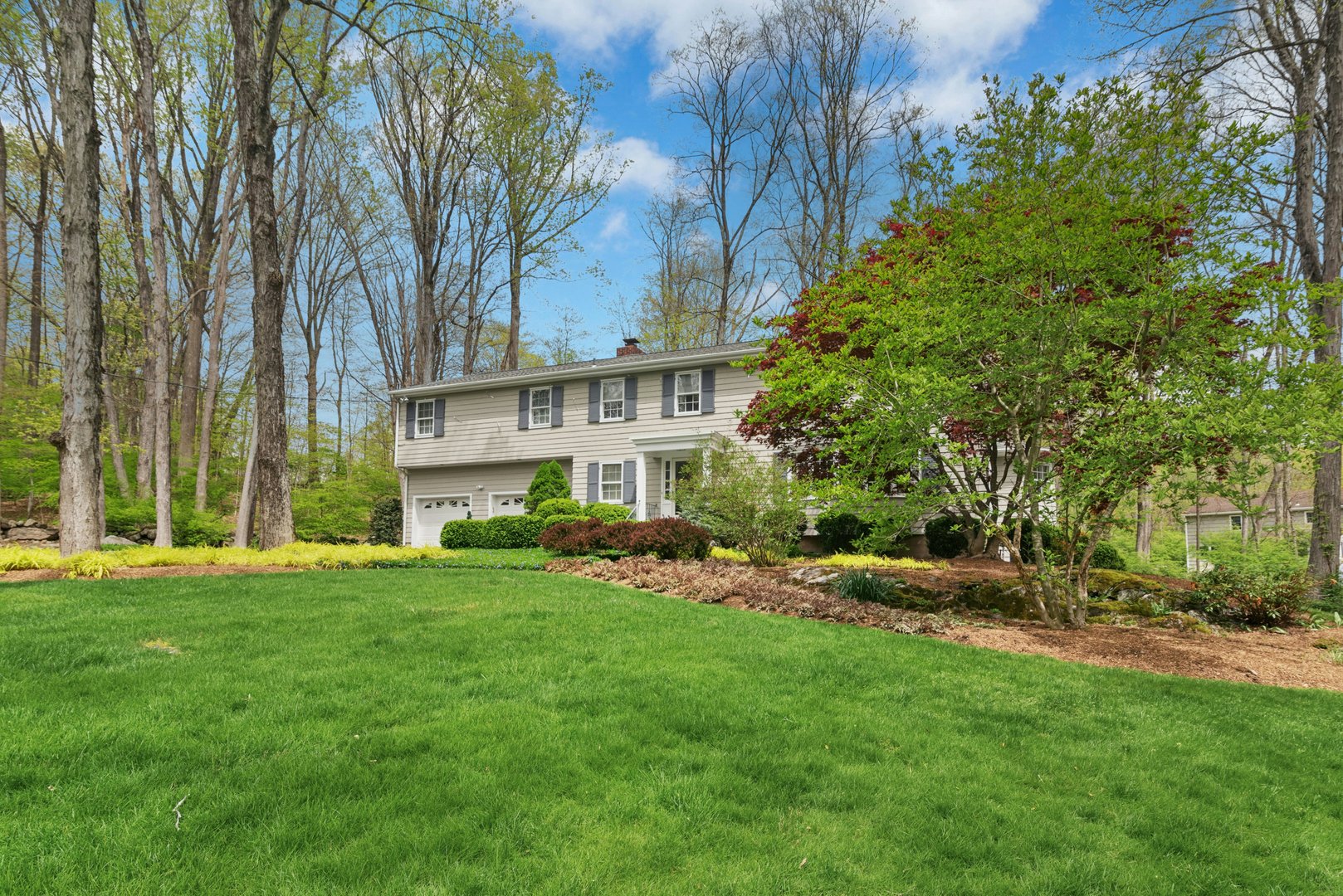 95 Alexandra Drive Photo 6