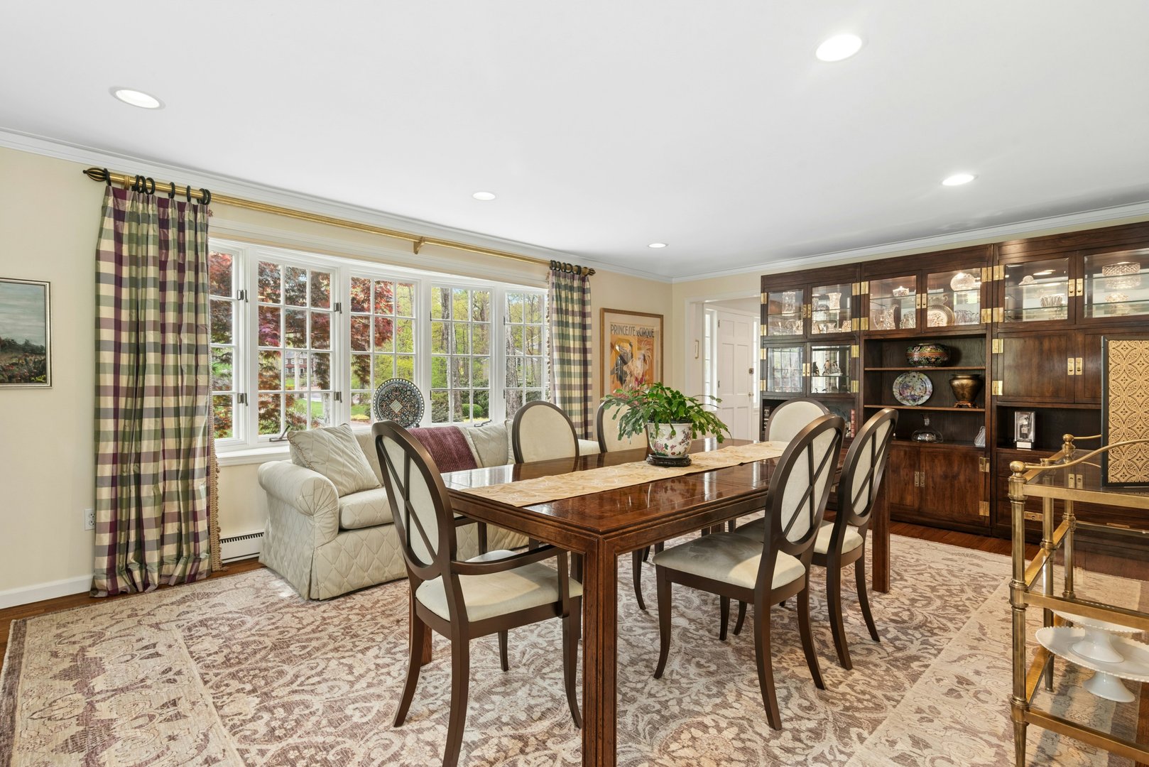 95 Alexandra Drive Photo 11