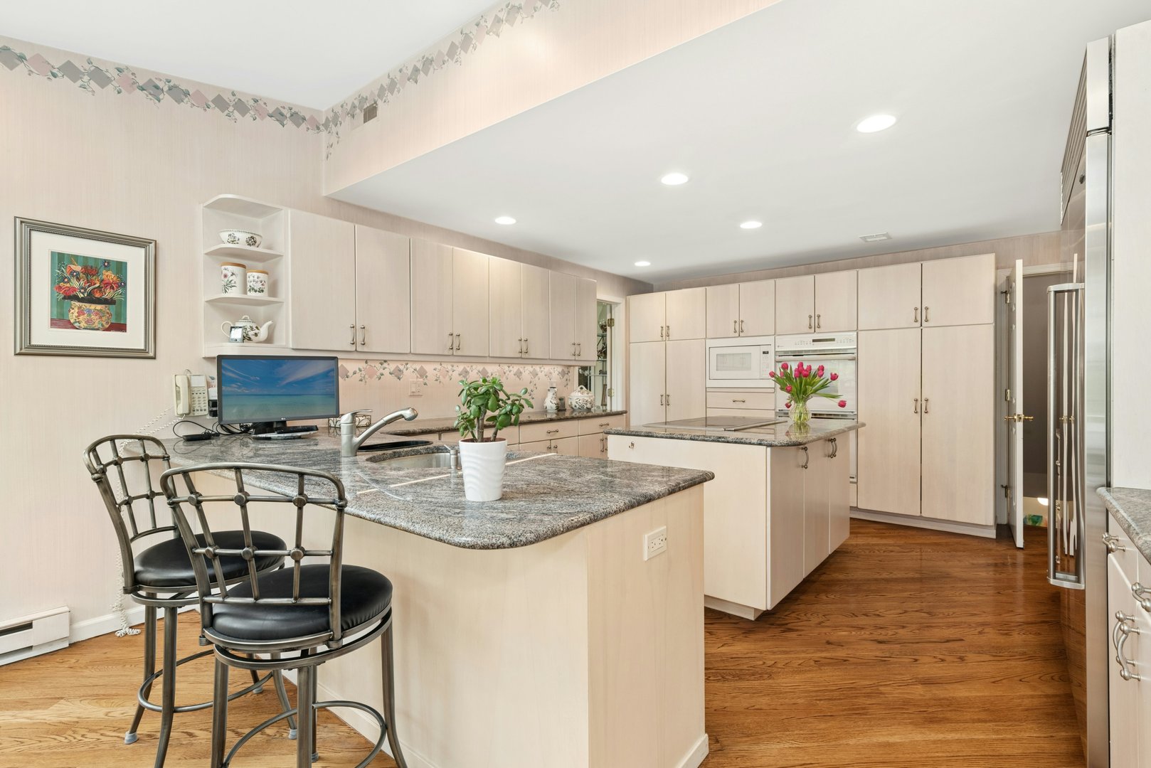 95 Alexandra Drive Photo 16