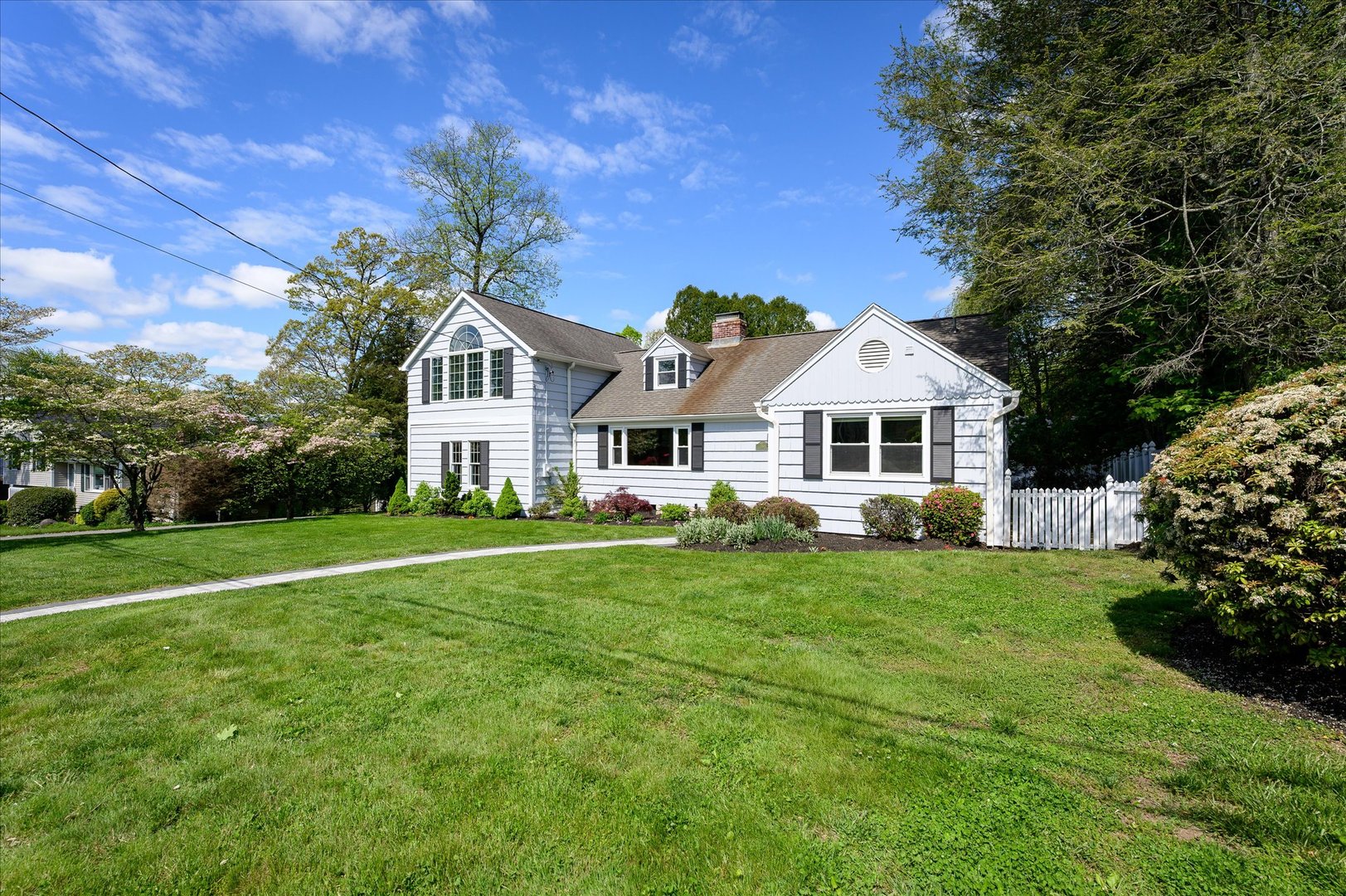 43 Green Knolls Lane Photo 3