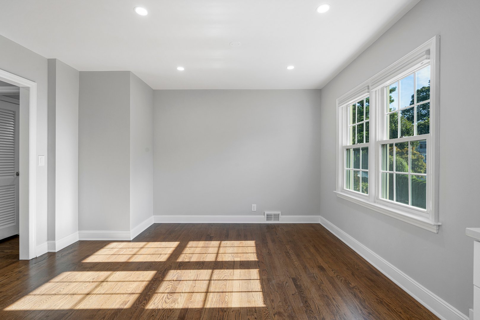 1411 Sherman Avenue Photo 5