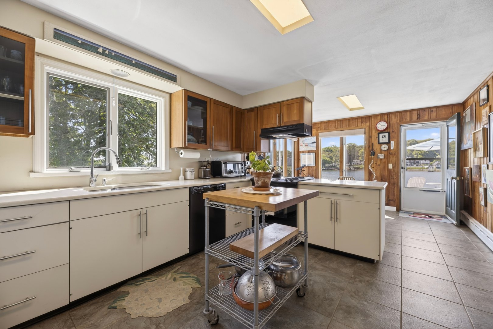 27 Wilbur Road Photo 25