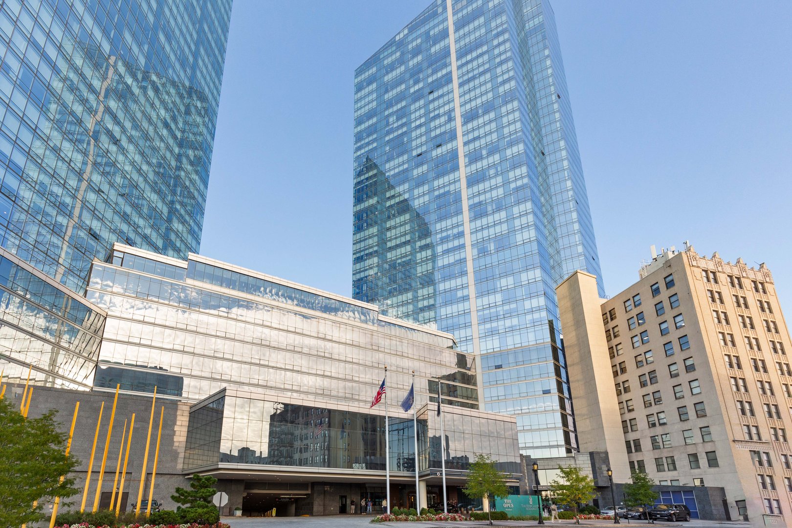 1 Renaissance Square  #33G (V7G) #33G (V7G) Photo 1