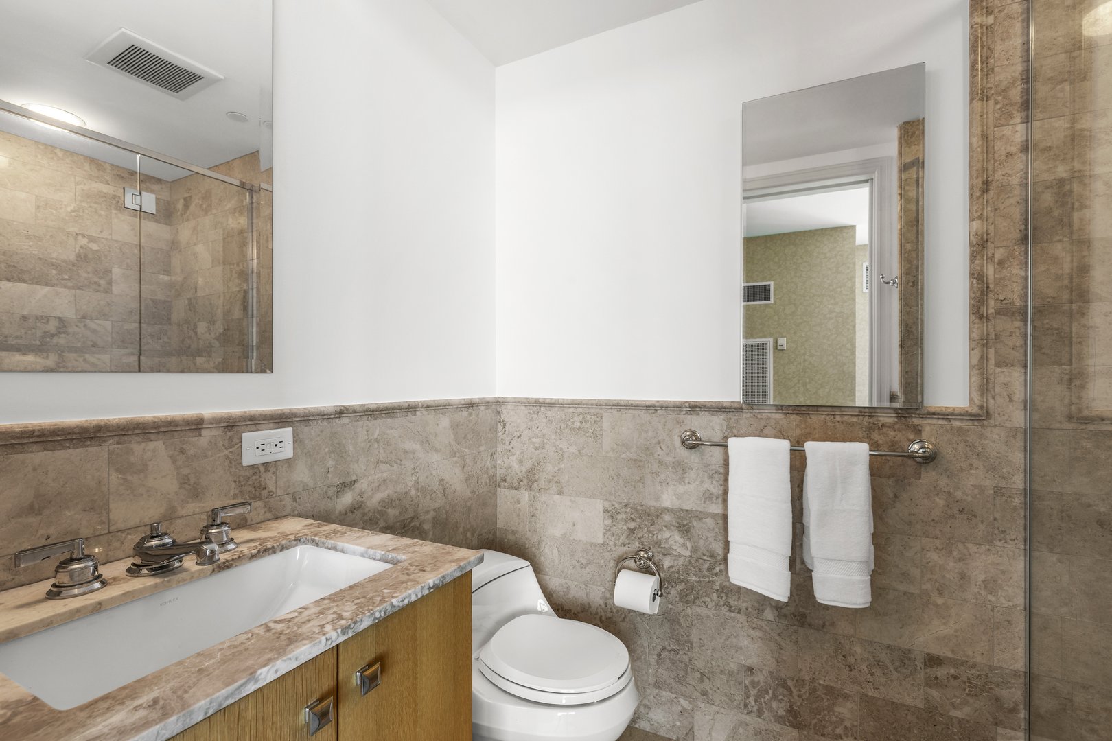 1 Renaissance Square  #33G (V7G) #33G (V7G) Photo 17