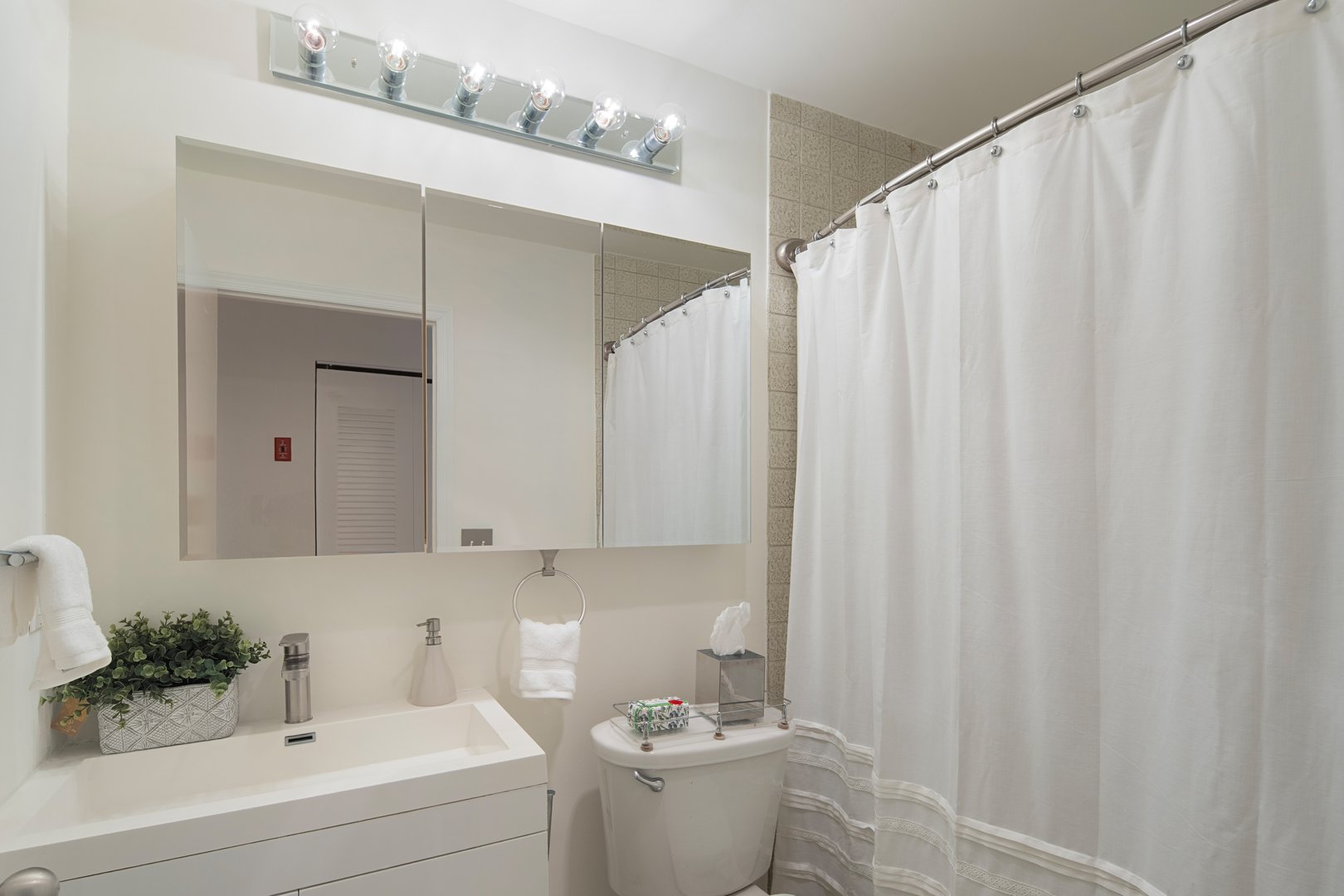 60 Rowayton Woods Drive Photo 11