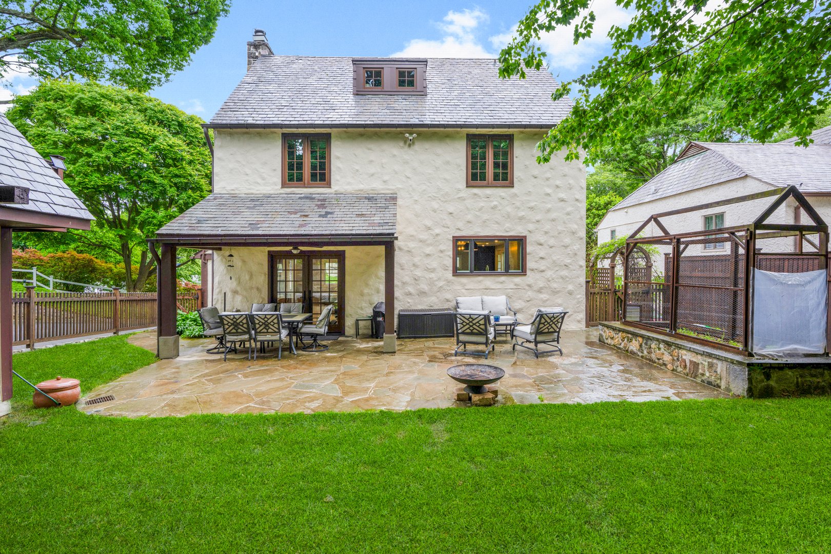 144 Douglas Place Photo 28