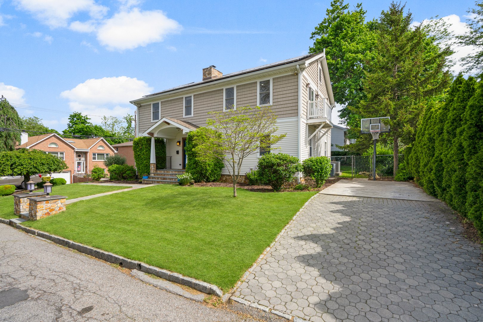 10 Bogert Place Photo 3