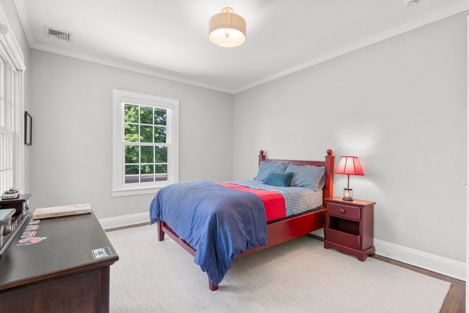 30 Elm Avenue Photo 32
