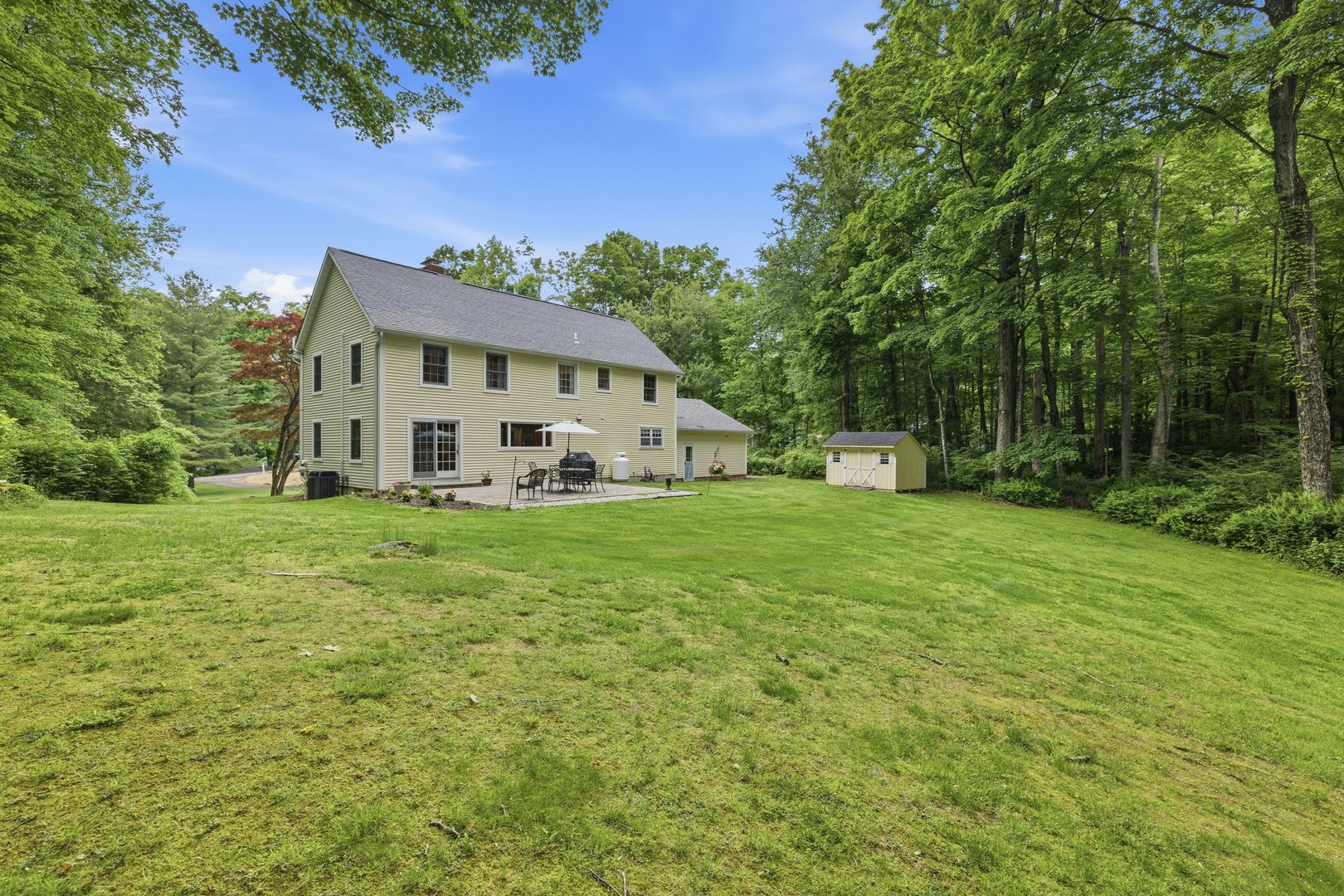 76 Pocahontas Road Photo 31