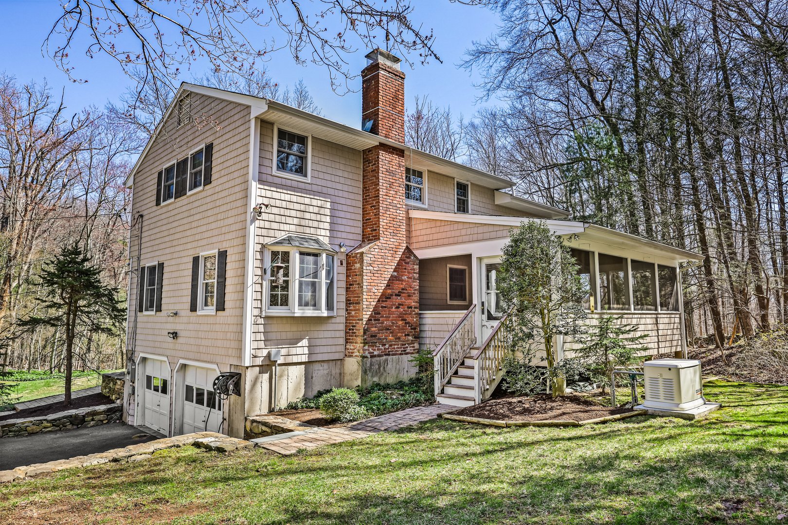 145 Wilton Road East Photo 34