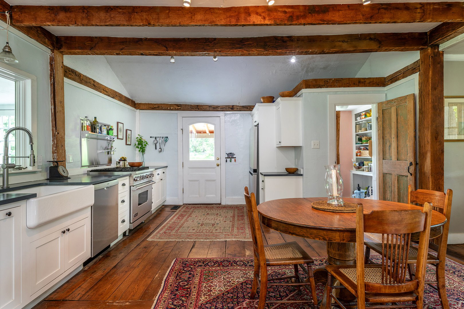 54 School Street Photo 10