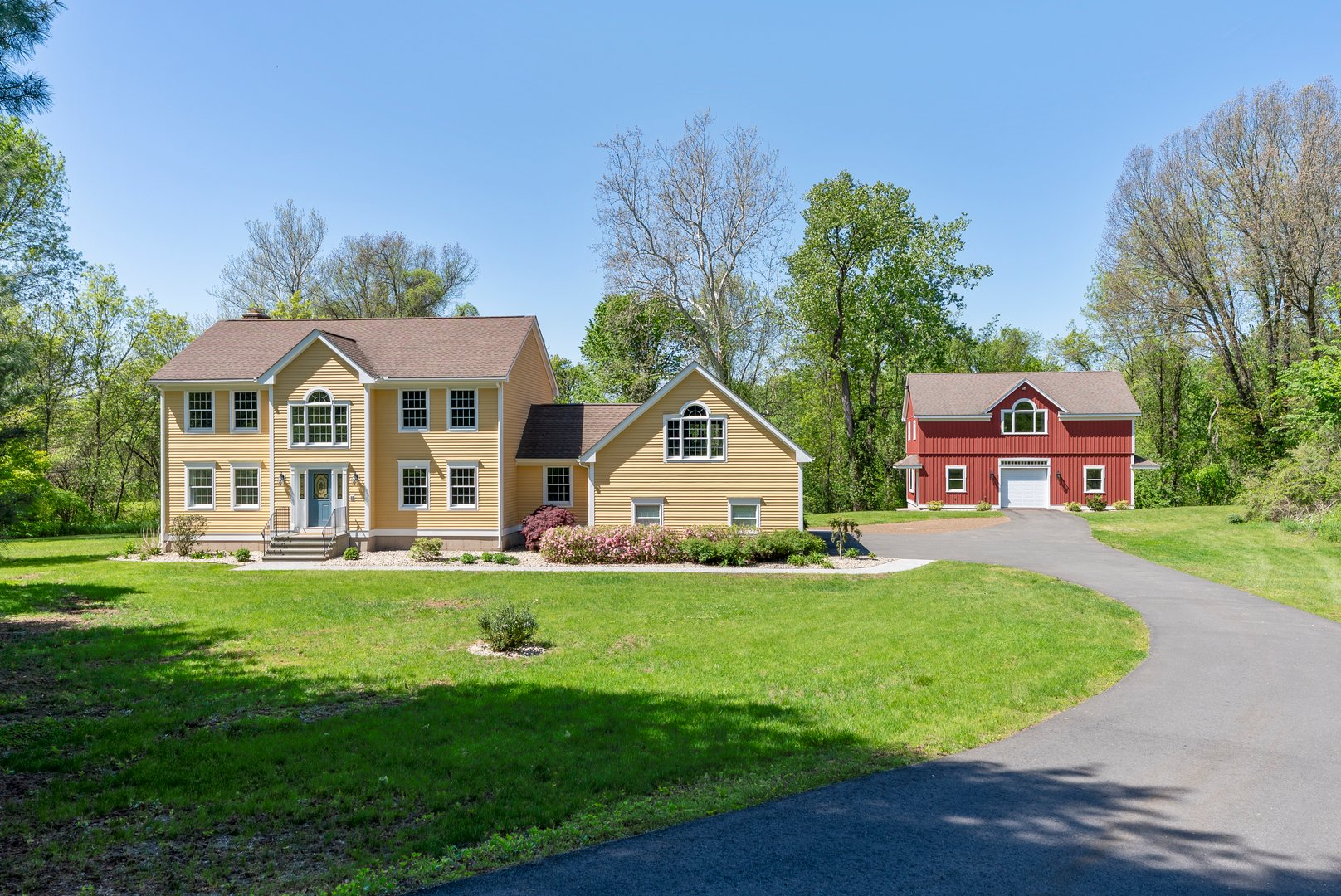 555 Waterville Road Photo 1