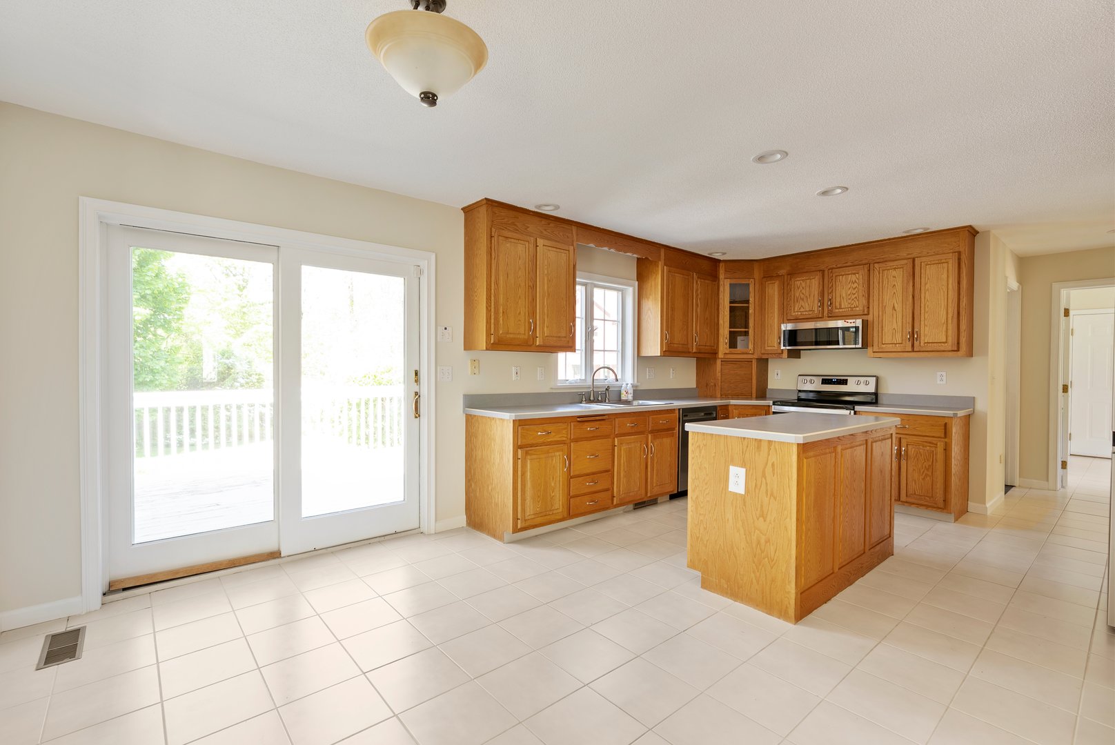 555 Waterville Road Photo 26