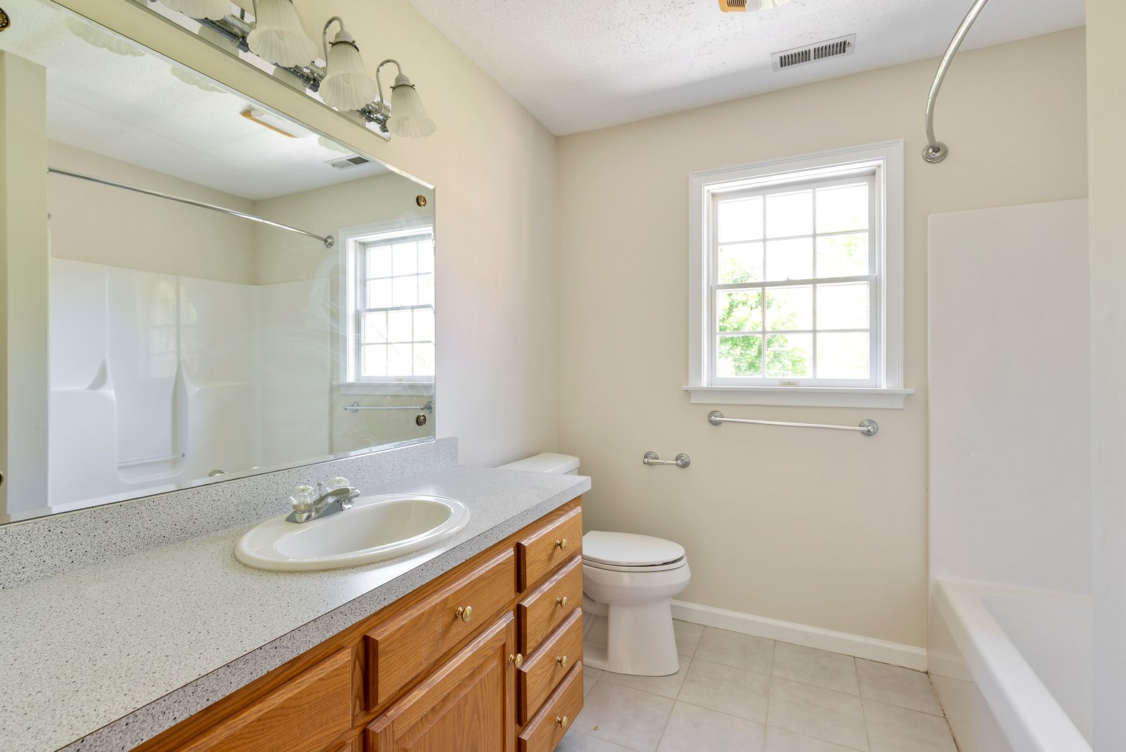 555 Waterville Road Photo 34