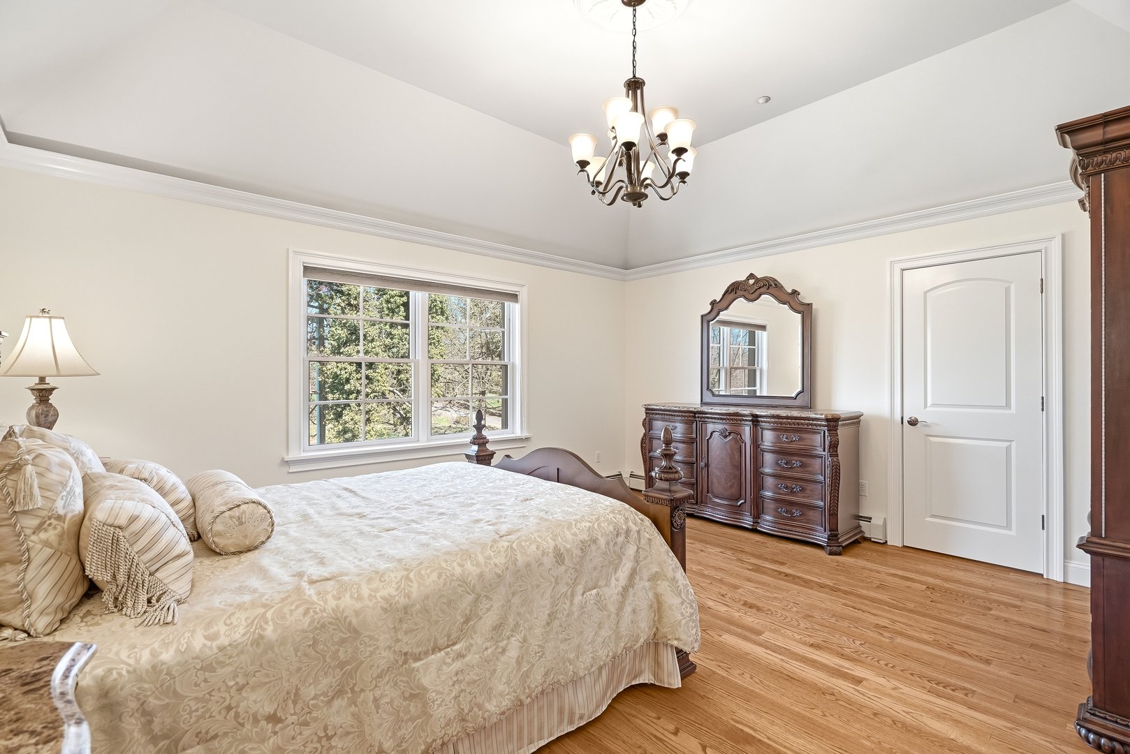 590 West Street Photo 18