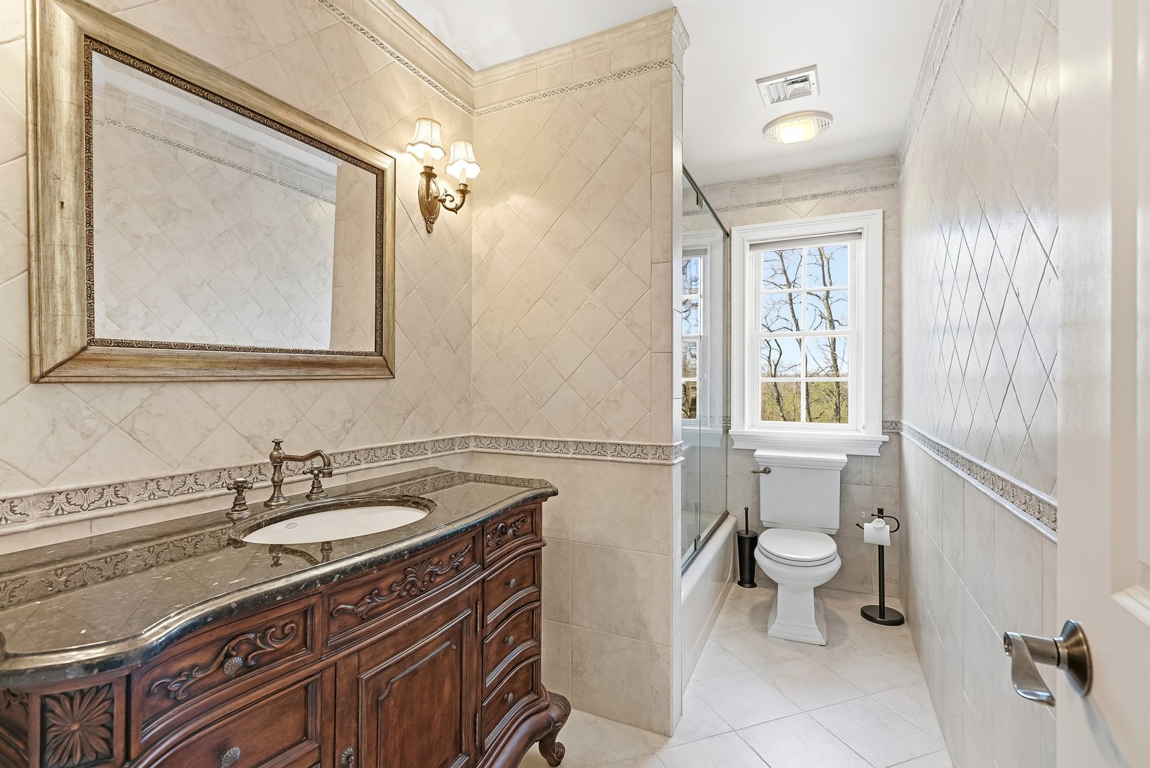 590 West Street Photo 21
