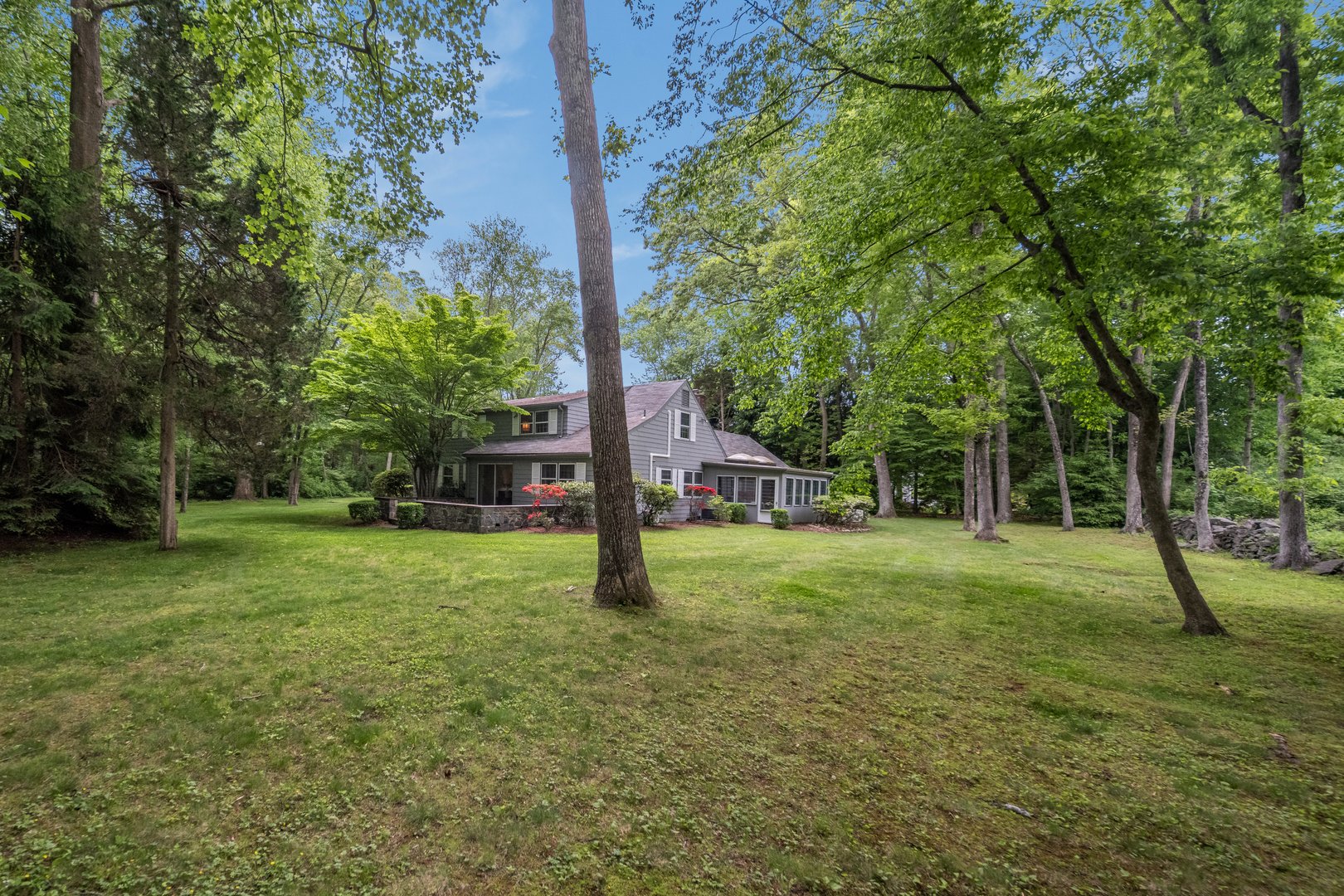 55 Island Avenue Photo 3