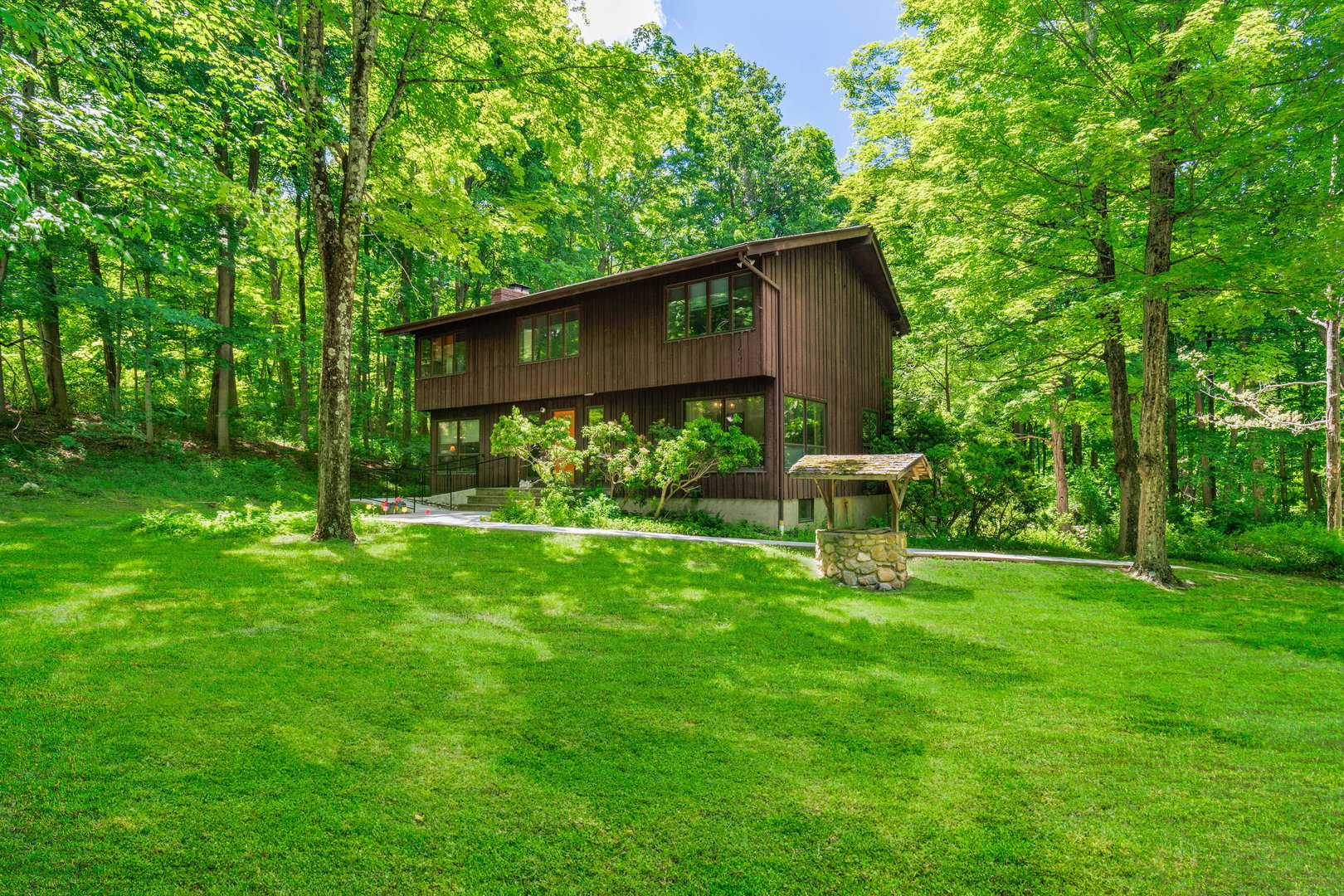 111 Philipse Brook Road Photo 2