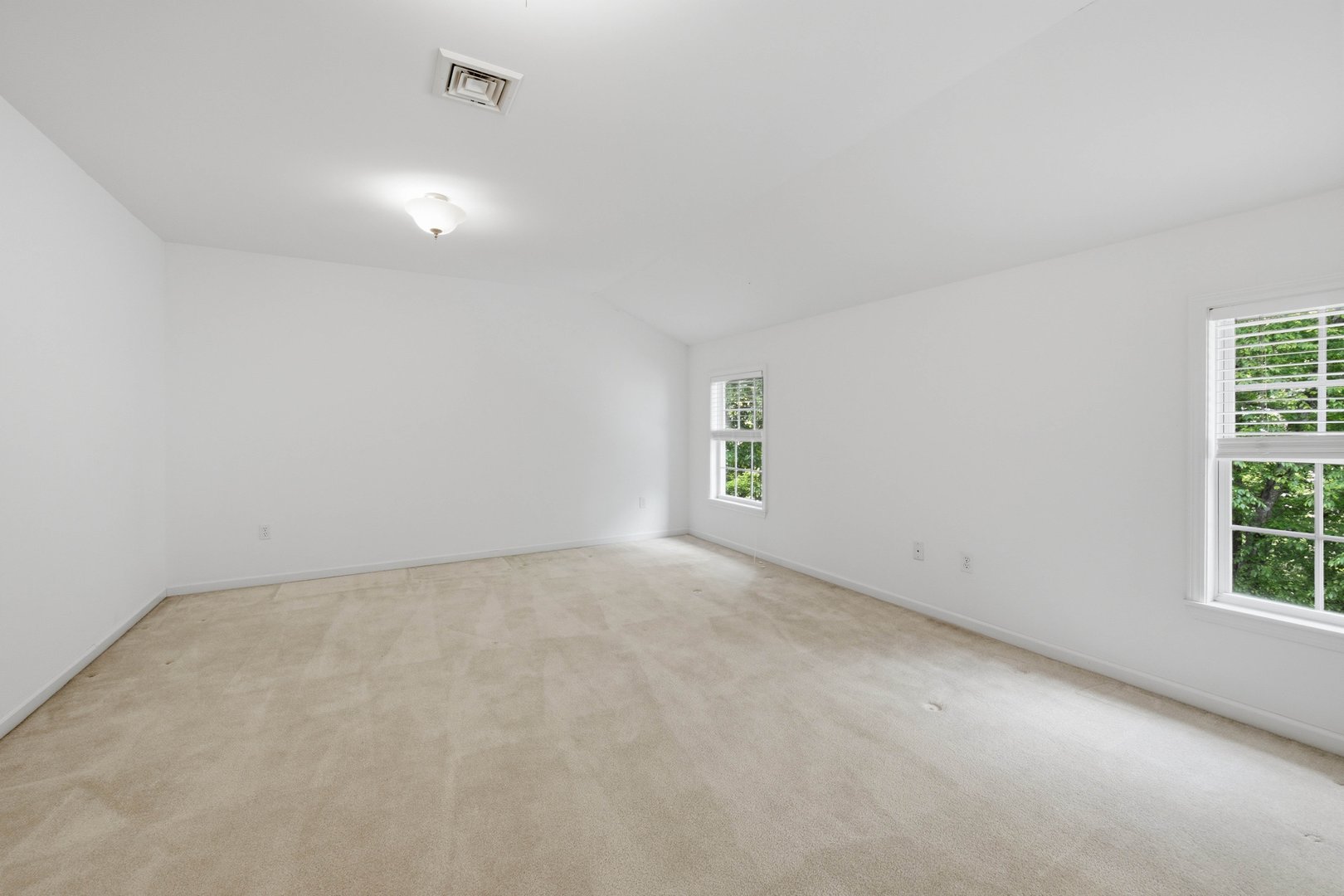 20 Pequot Court #20 Photo 32