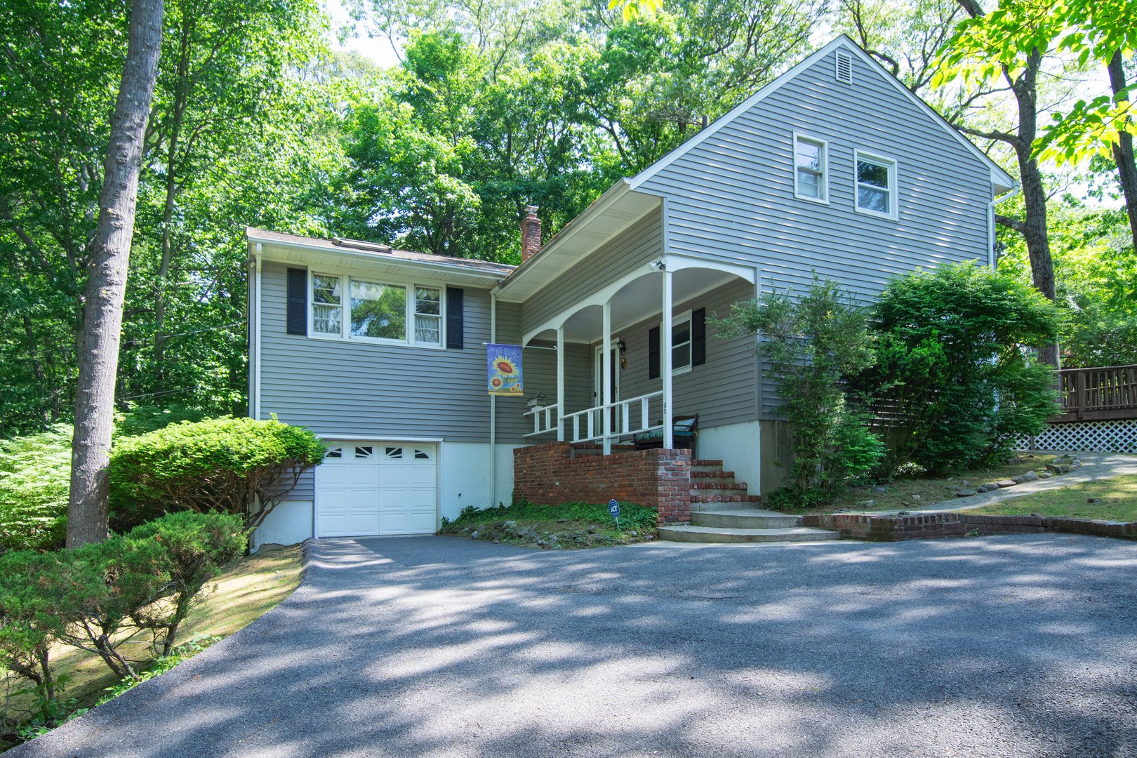 37 Orlando Avenue Photo 3