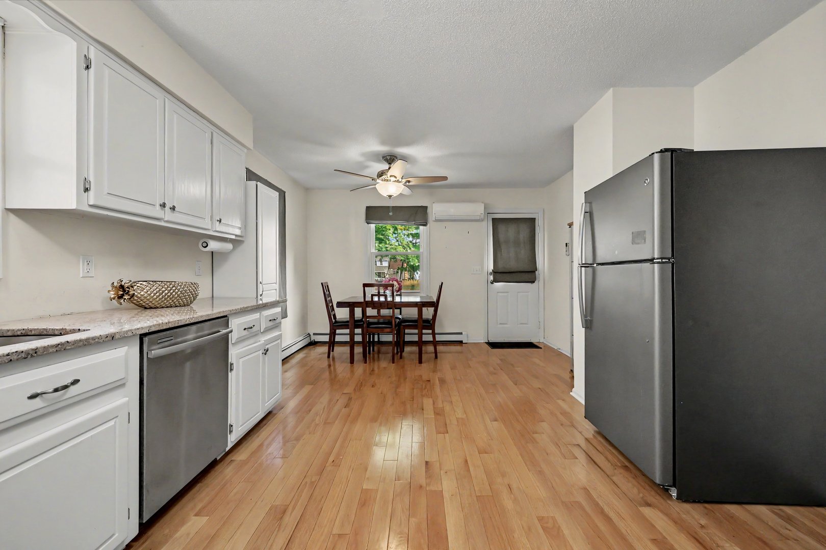 106 Brittin Avenue Photo 7