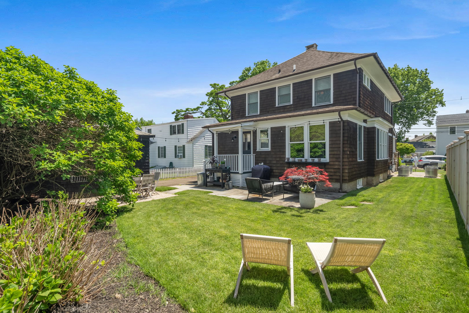 15 Marion Avenue Photo 3