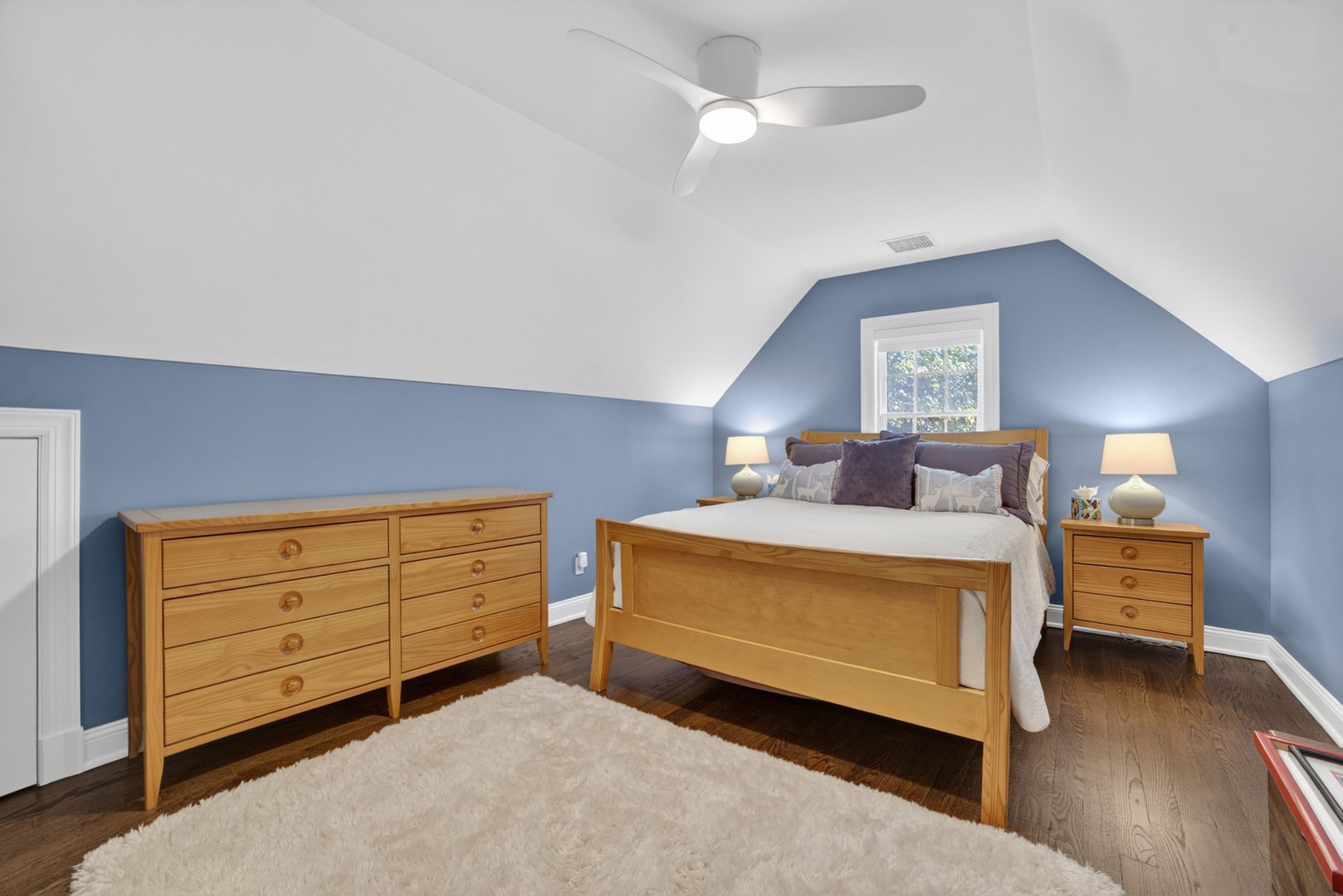 26 Wyndham Close Photo 31