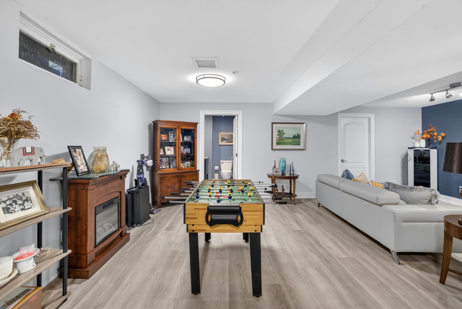 26 Wyndham Close Photo 34