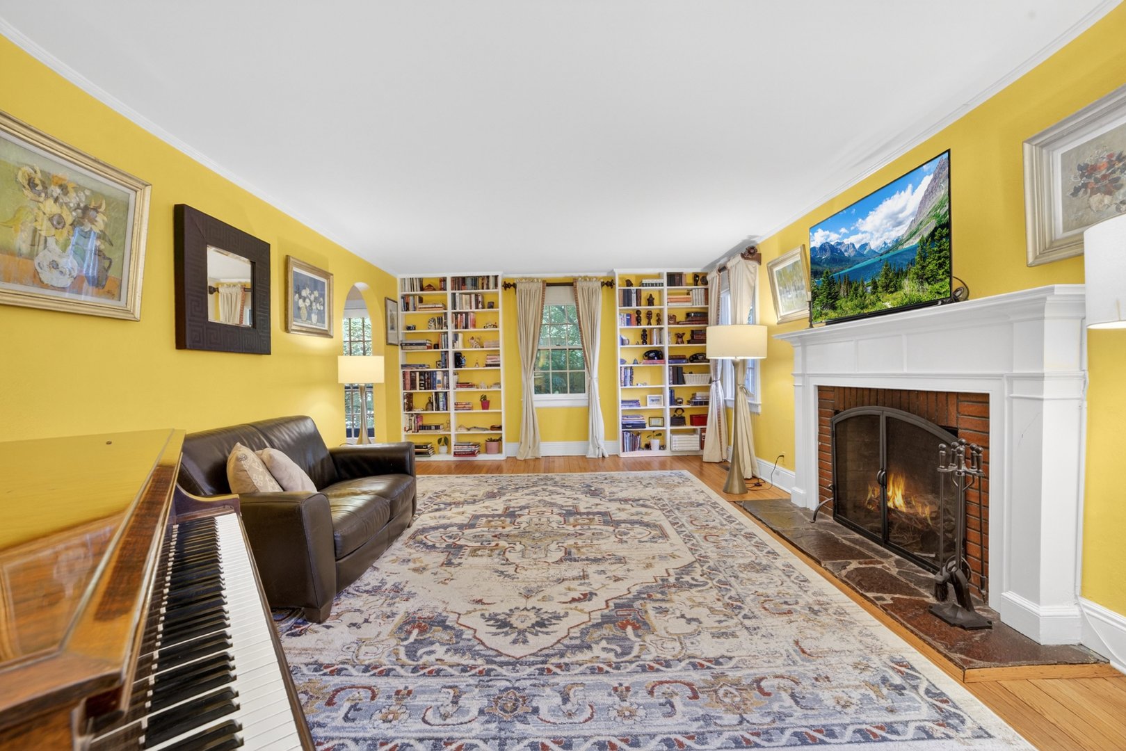 77 Edgemont Road Photo 4