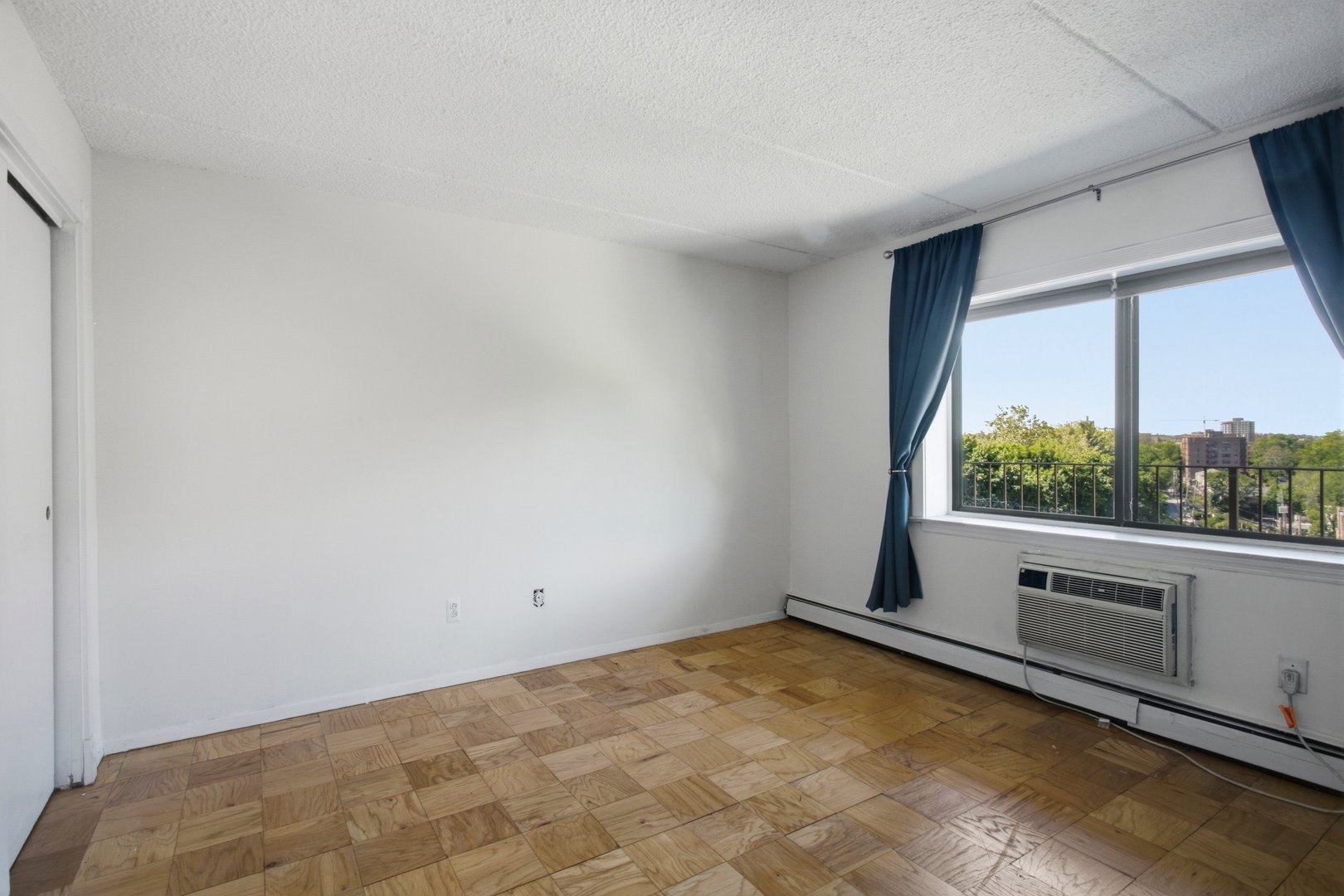 687 Bronx River Road  #6C Photo 12
