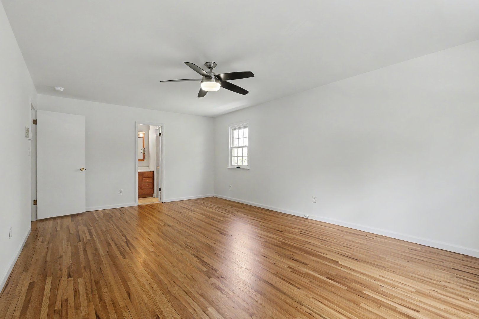 2 Alice Road Photo 17