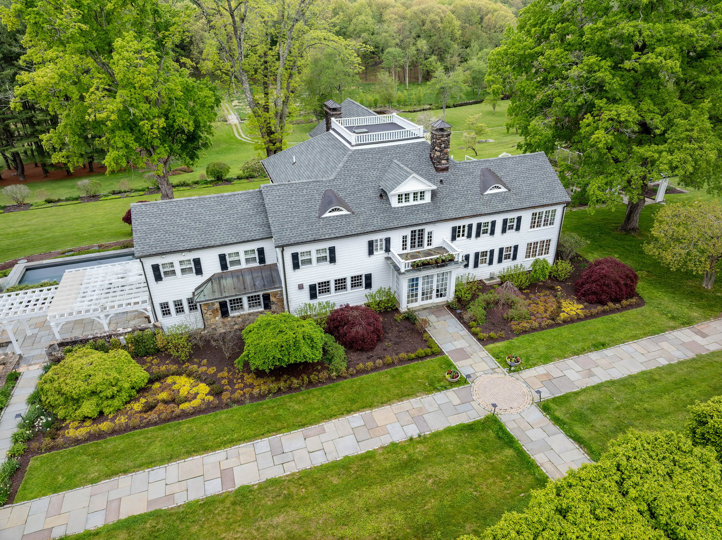 155 Long Ridge Road Photo 3
