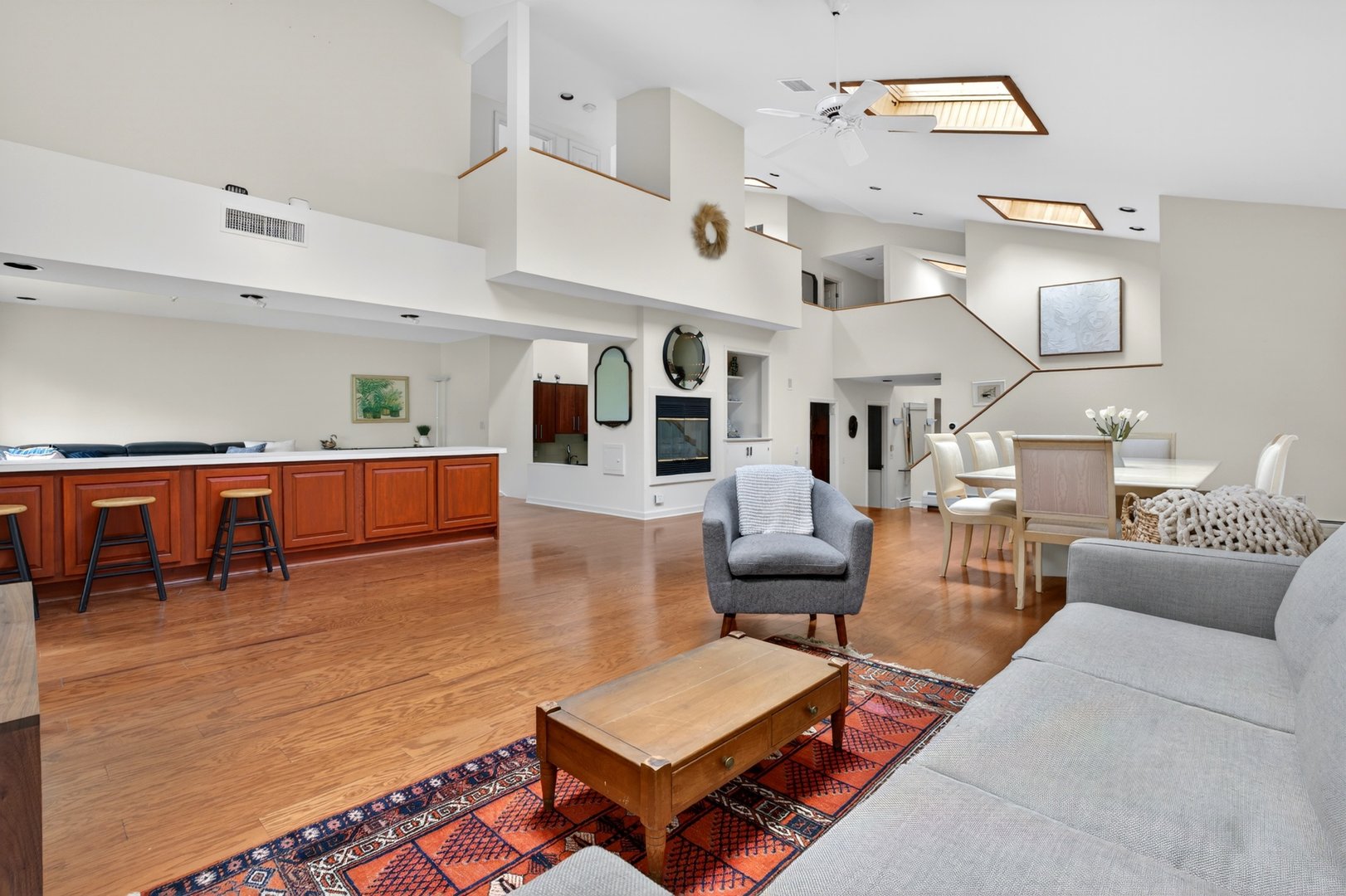 3 A Coldbrooke Dr Photo 2
