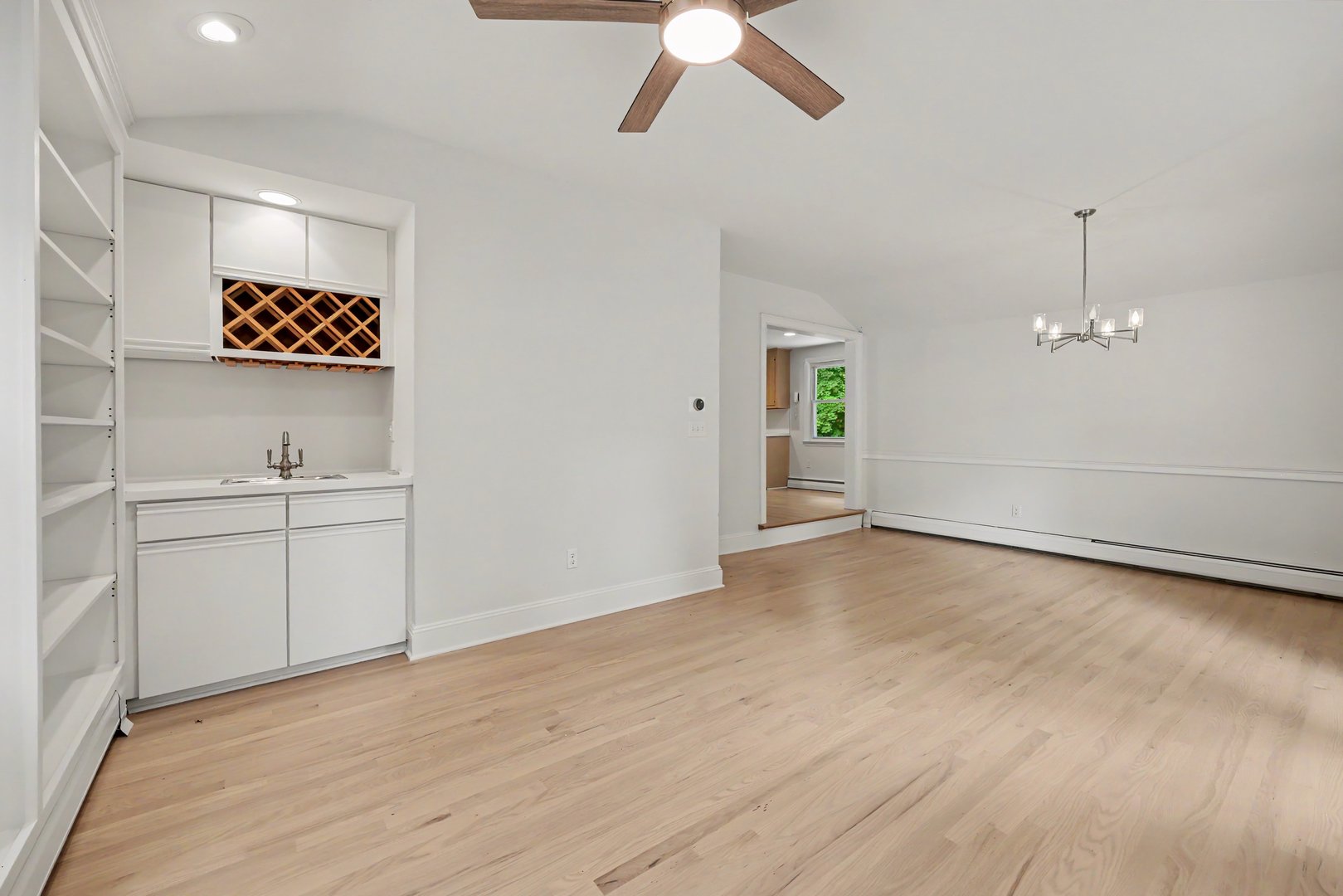 27 Apple Lane Photo 15