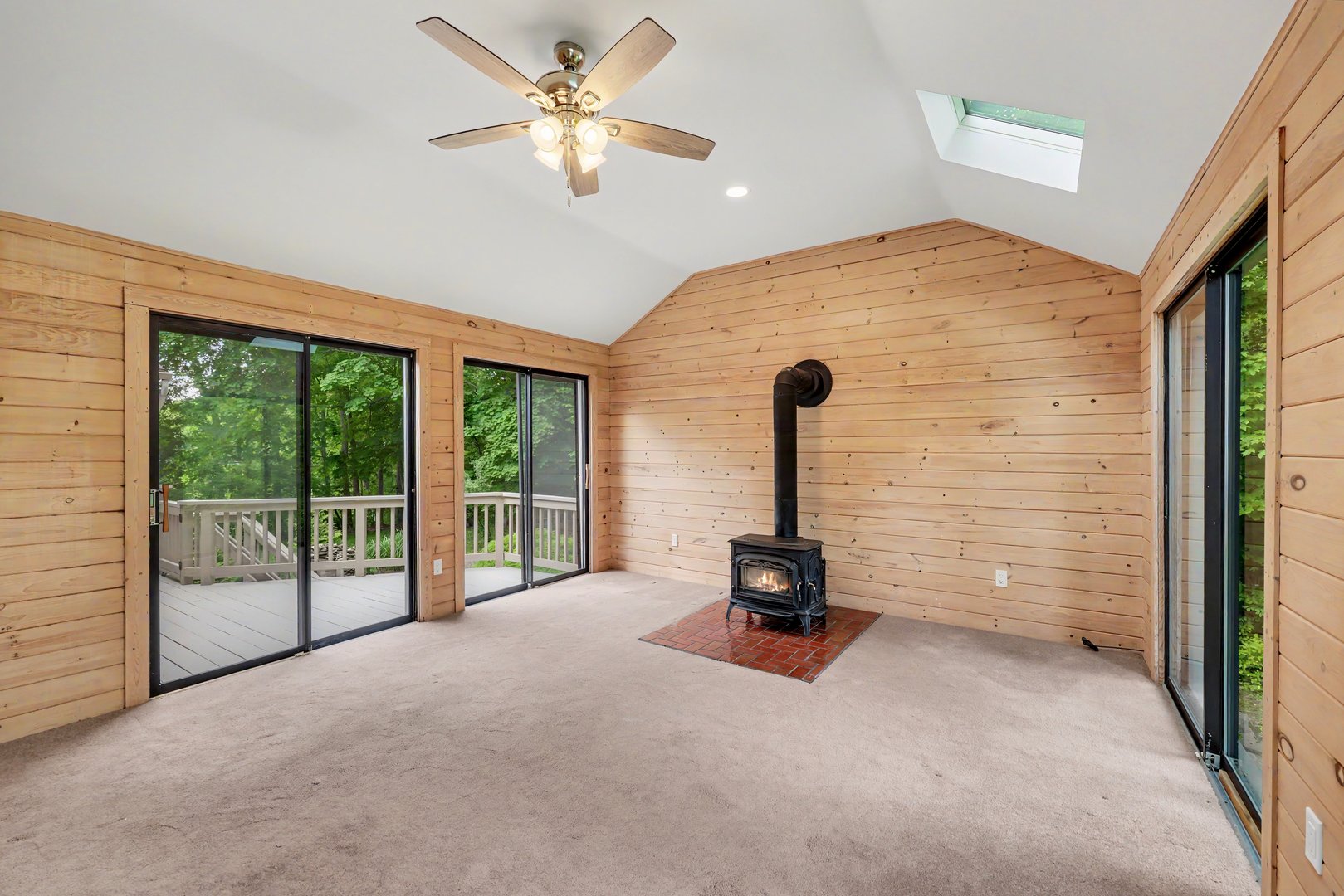 27 Apple Lane Photo 23