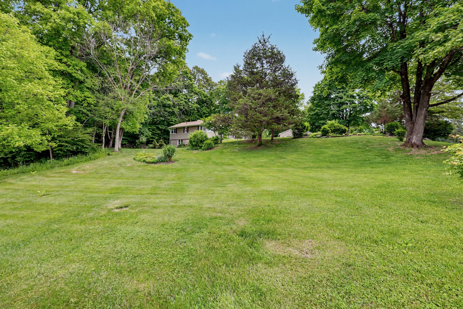 27 Apple Lane Photo 37