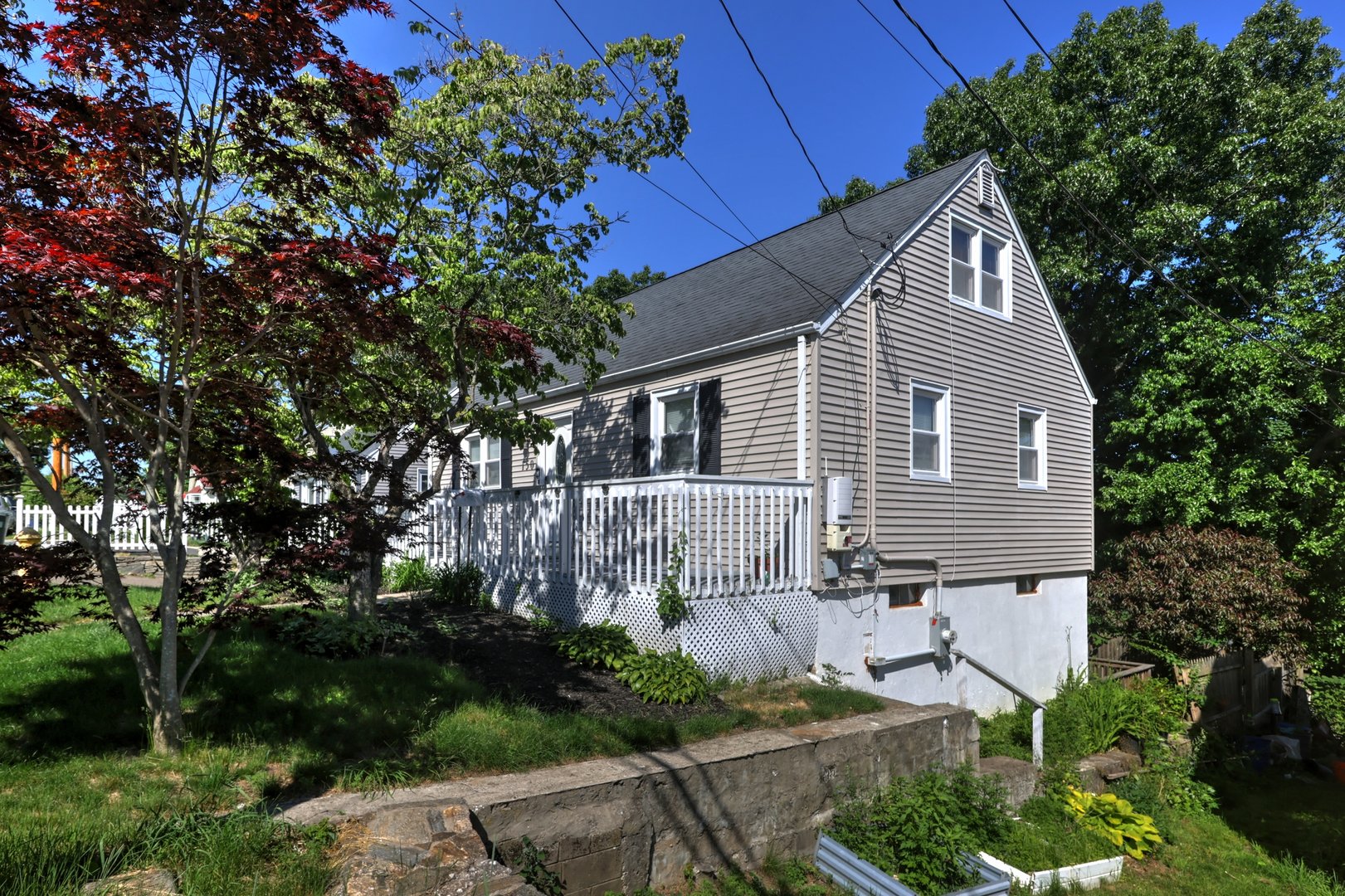 150 Hillcrest Road Photo 2