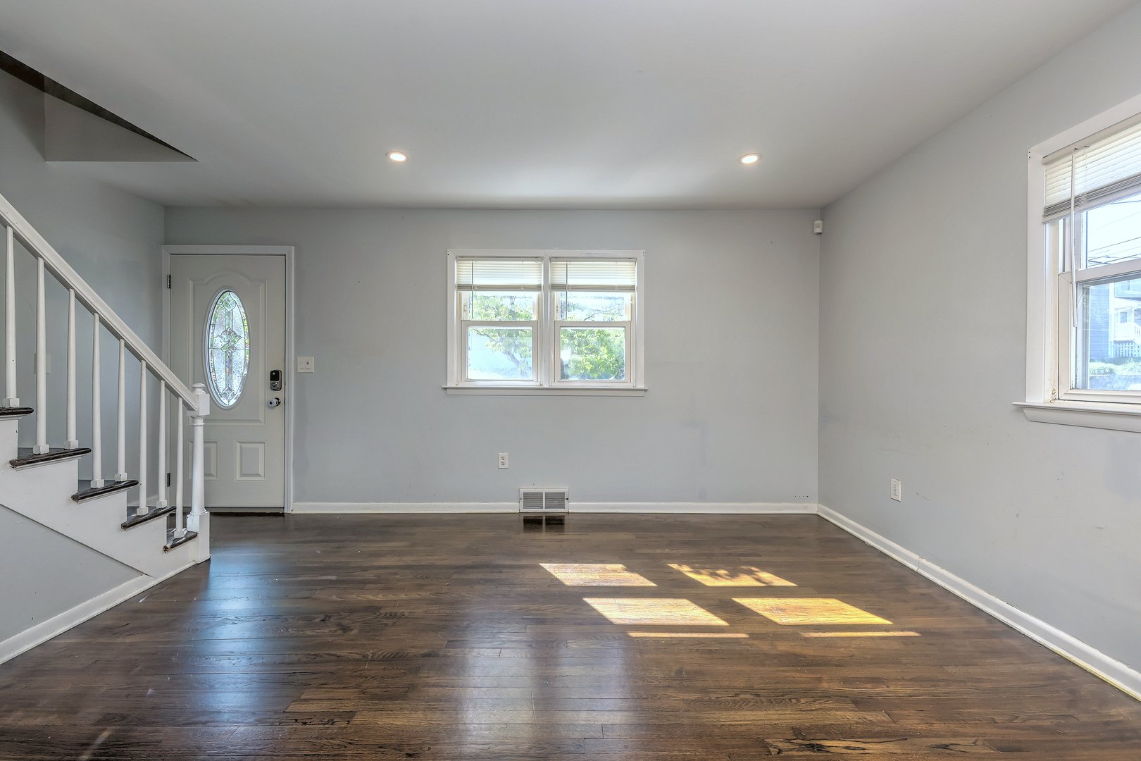 150 Hillcrest Road Photo 7