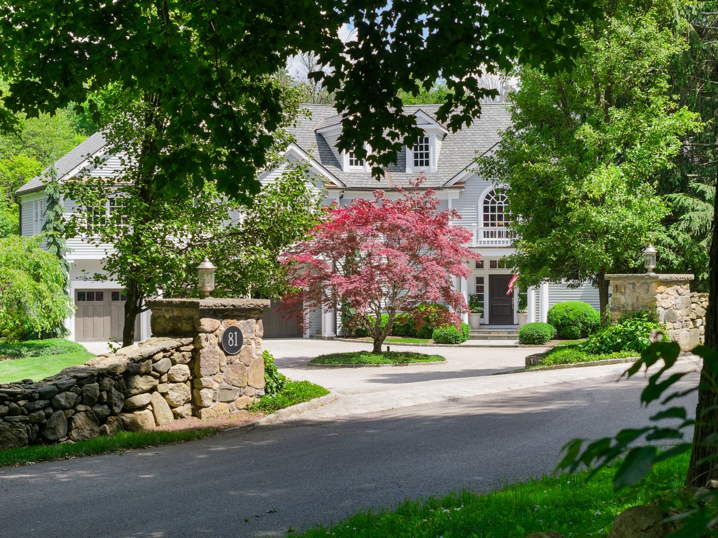 81 Lukes Wood Road Photo 3