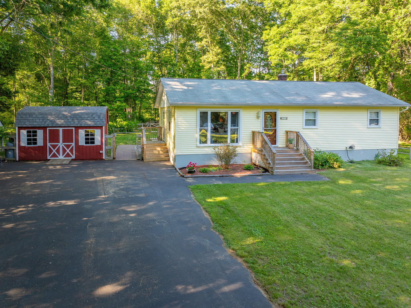 23 Ash Drive Photo 2