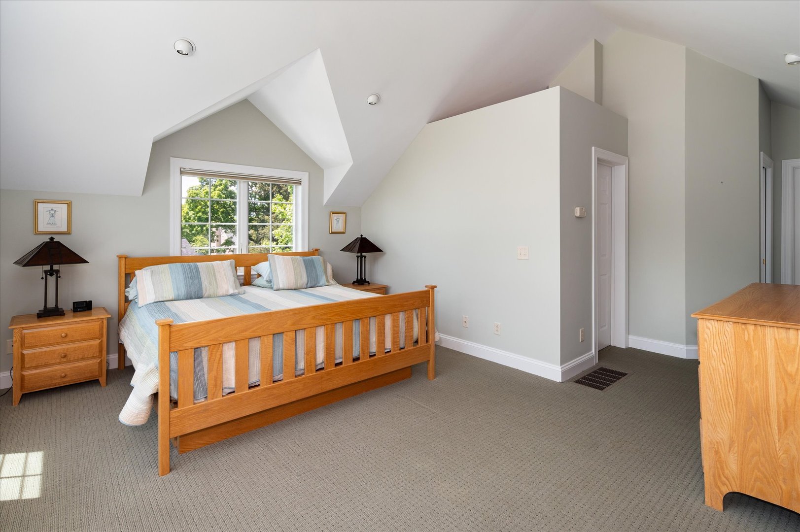 43 Green Knolls Lane Photo 8