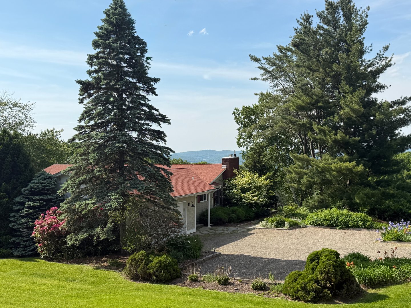 523 Breezy Hill Road Photo 25