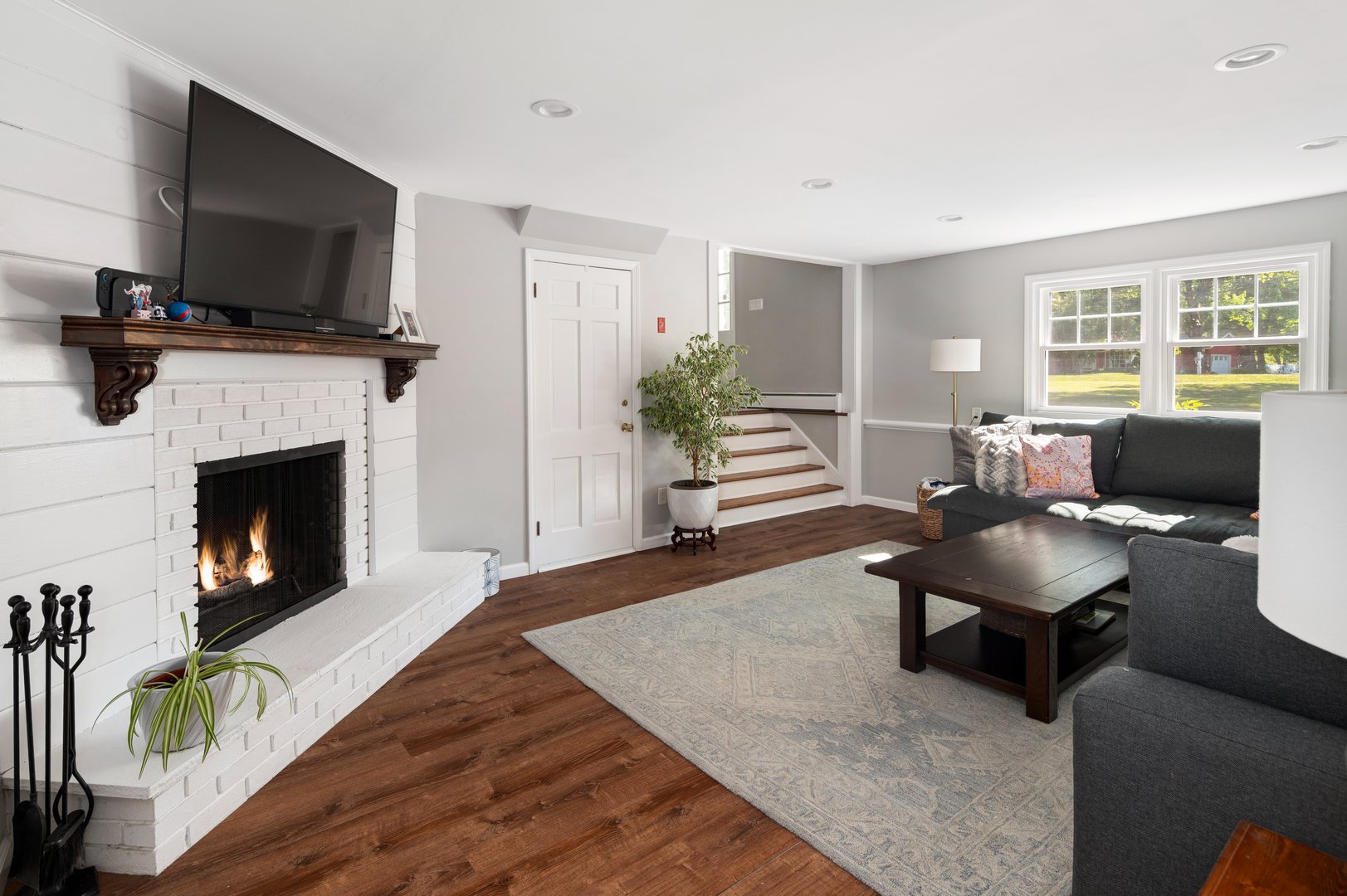 121 Thornwood Road Photo 15