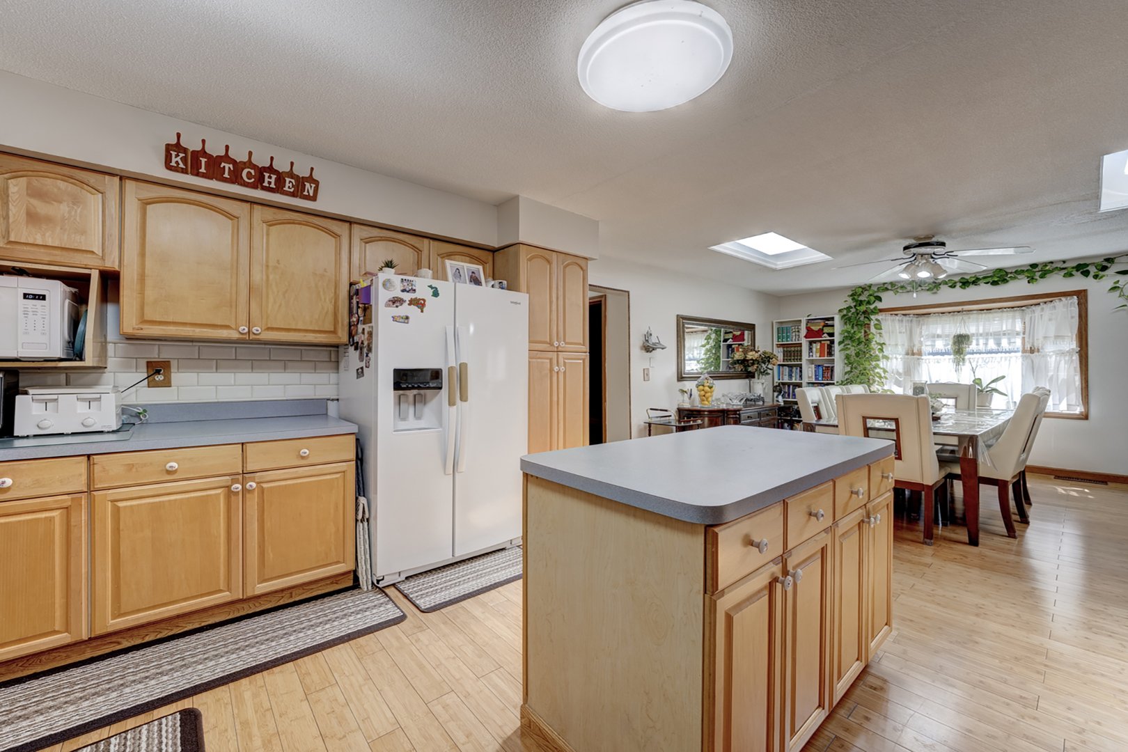 300 Hilltop Road Photo 13