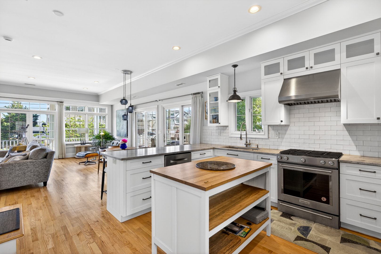 284 Shore Drive Photo 10